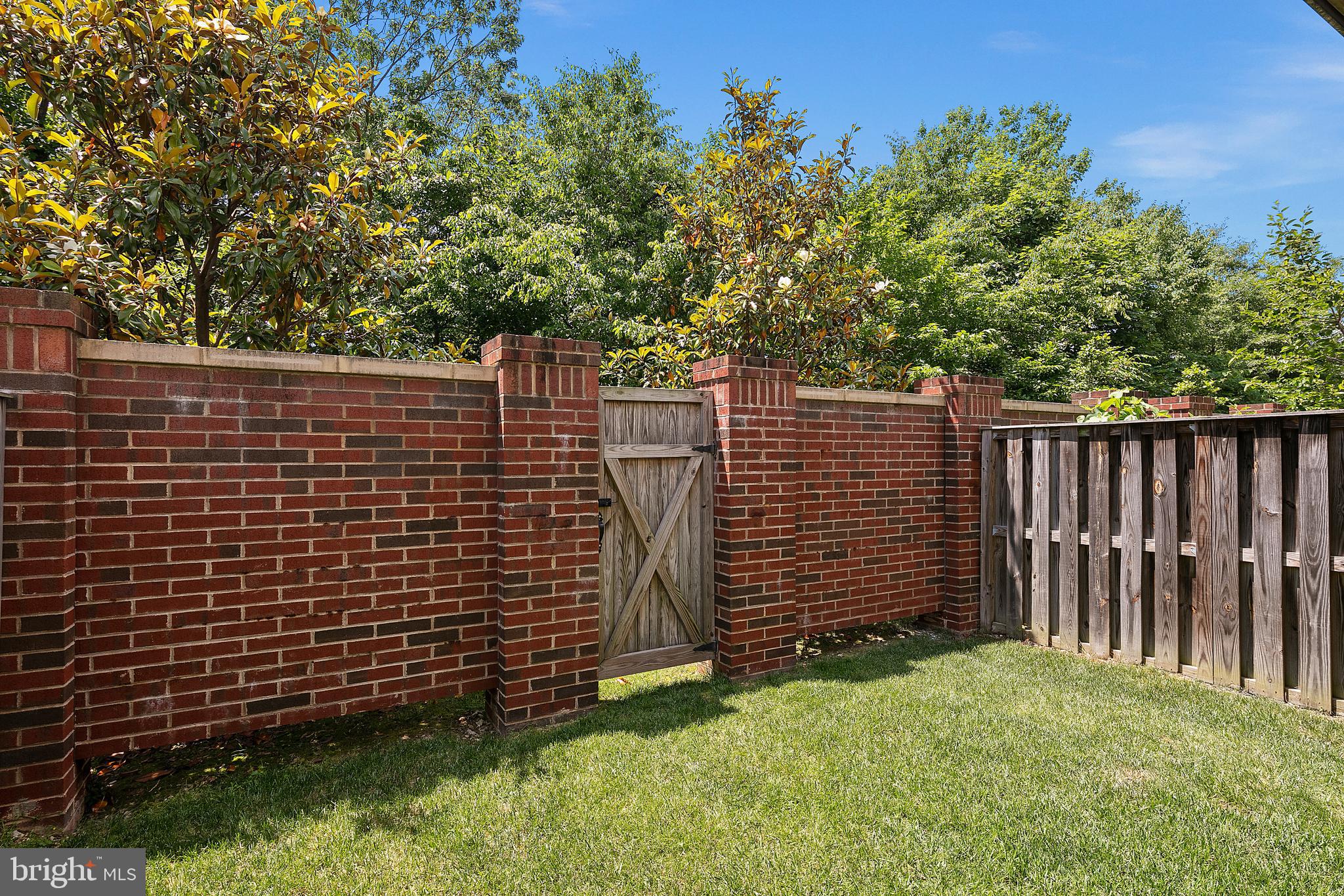 POTTERS GLEN - Residential