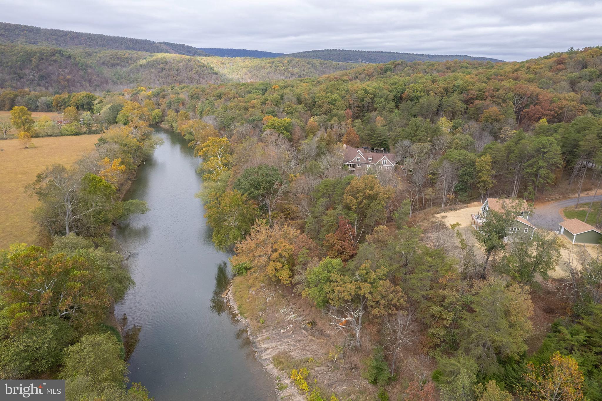 THE CROSSING AT GREAT CACAPON - Residential