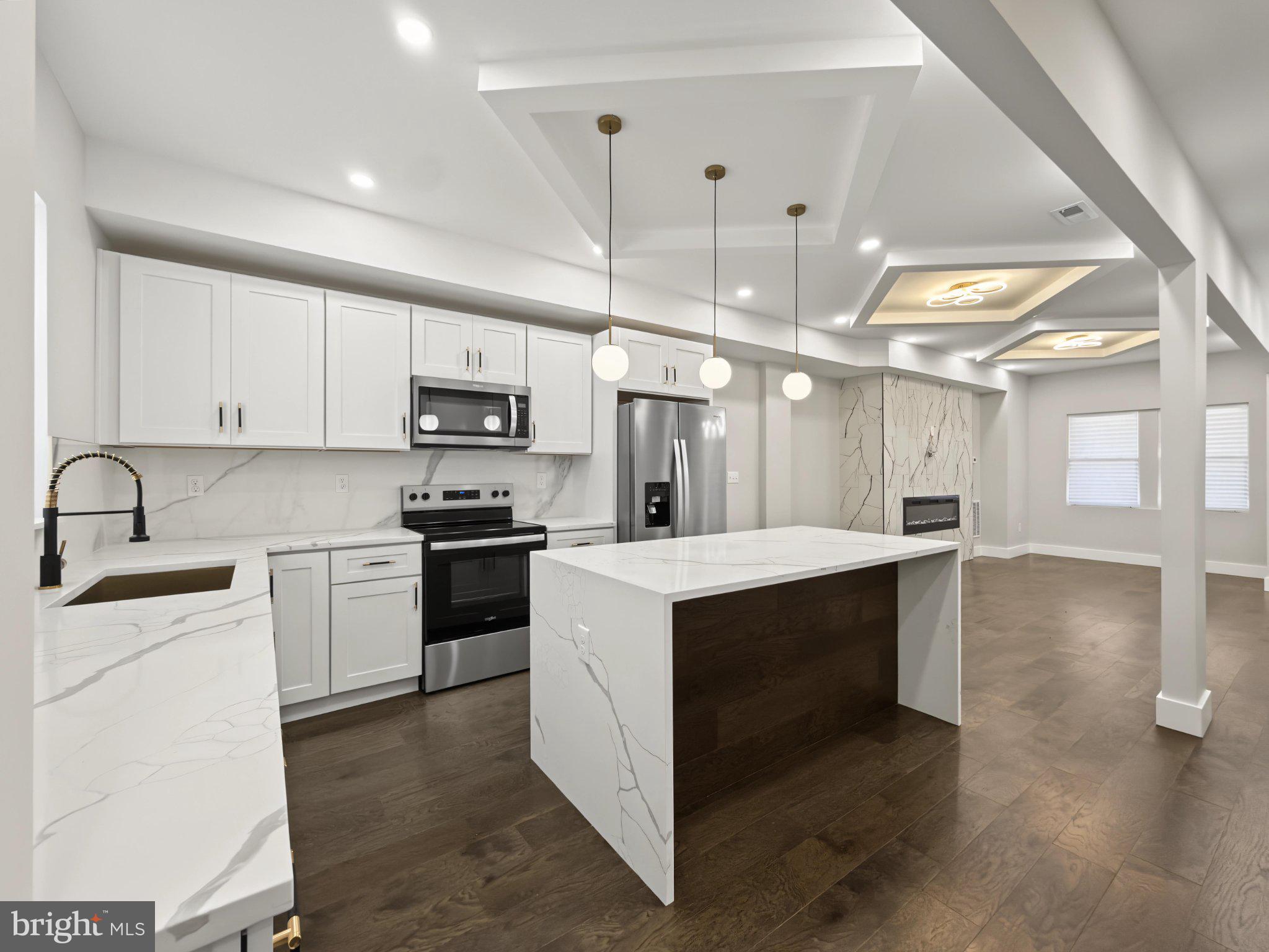 834 N WOODINGTON