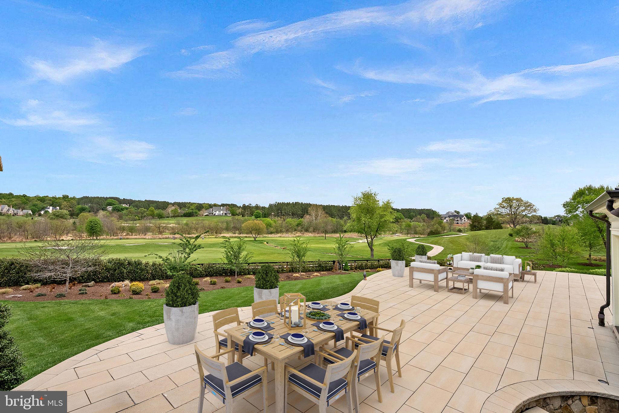 CREIGHTON FARMS - Residential
