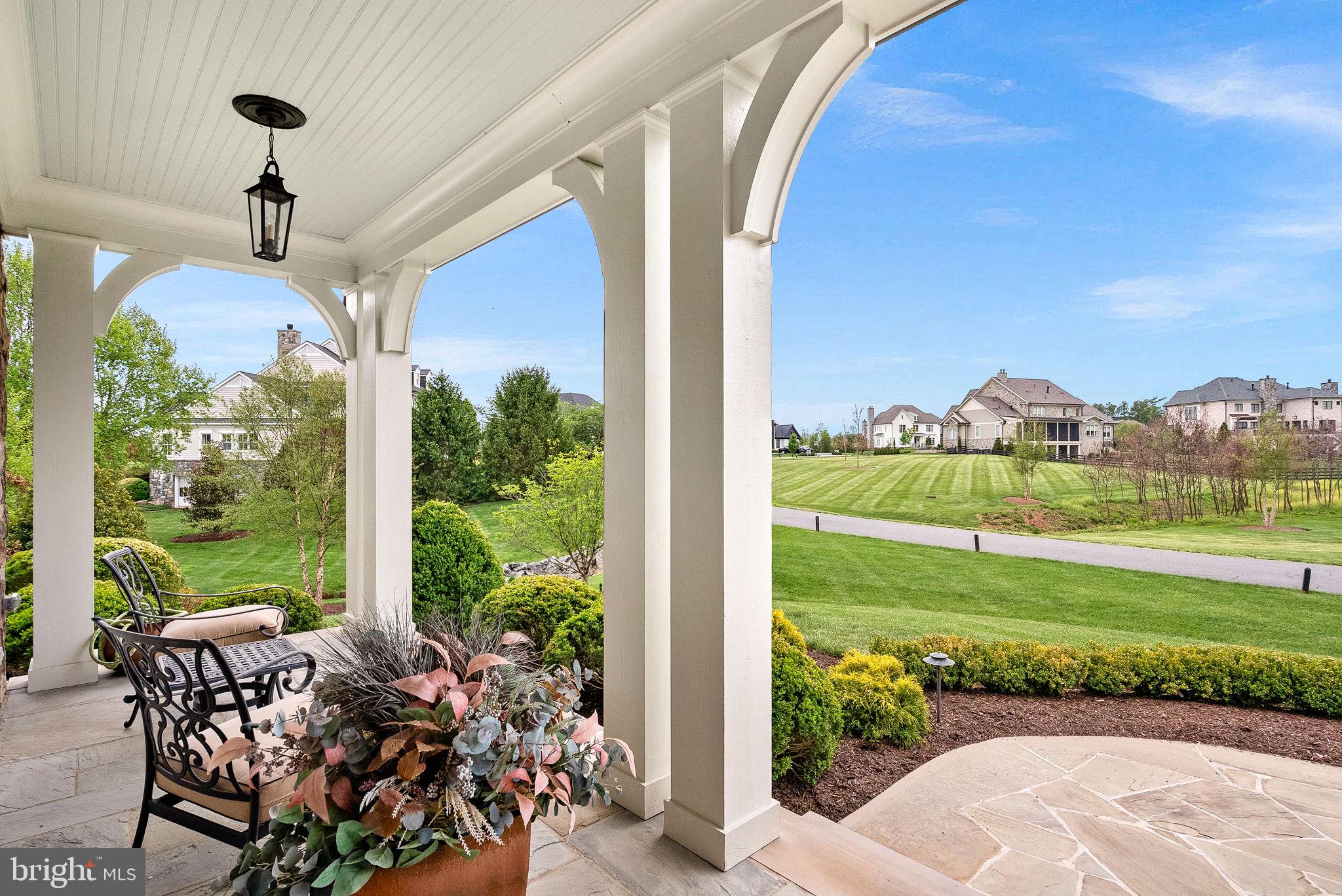 CREIGHTON FARMS - Residential