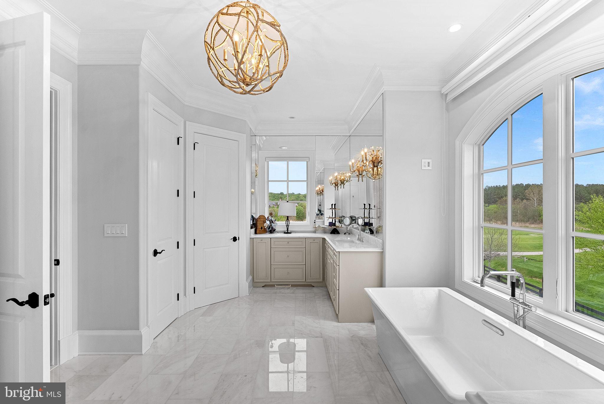 CREIGHTON FARMS - Residential