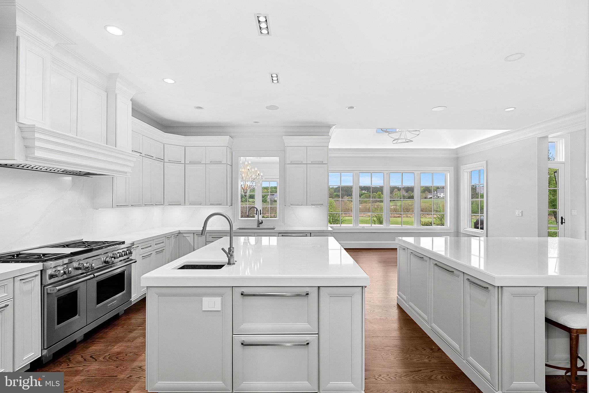 CREIGHTON FARMS - Residential