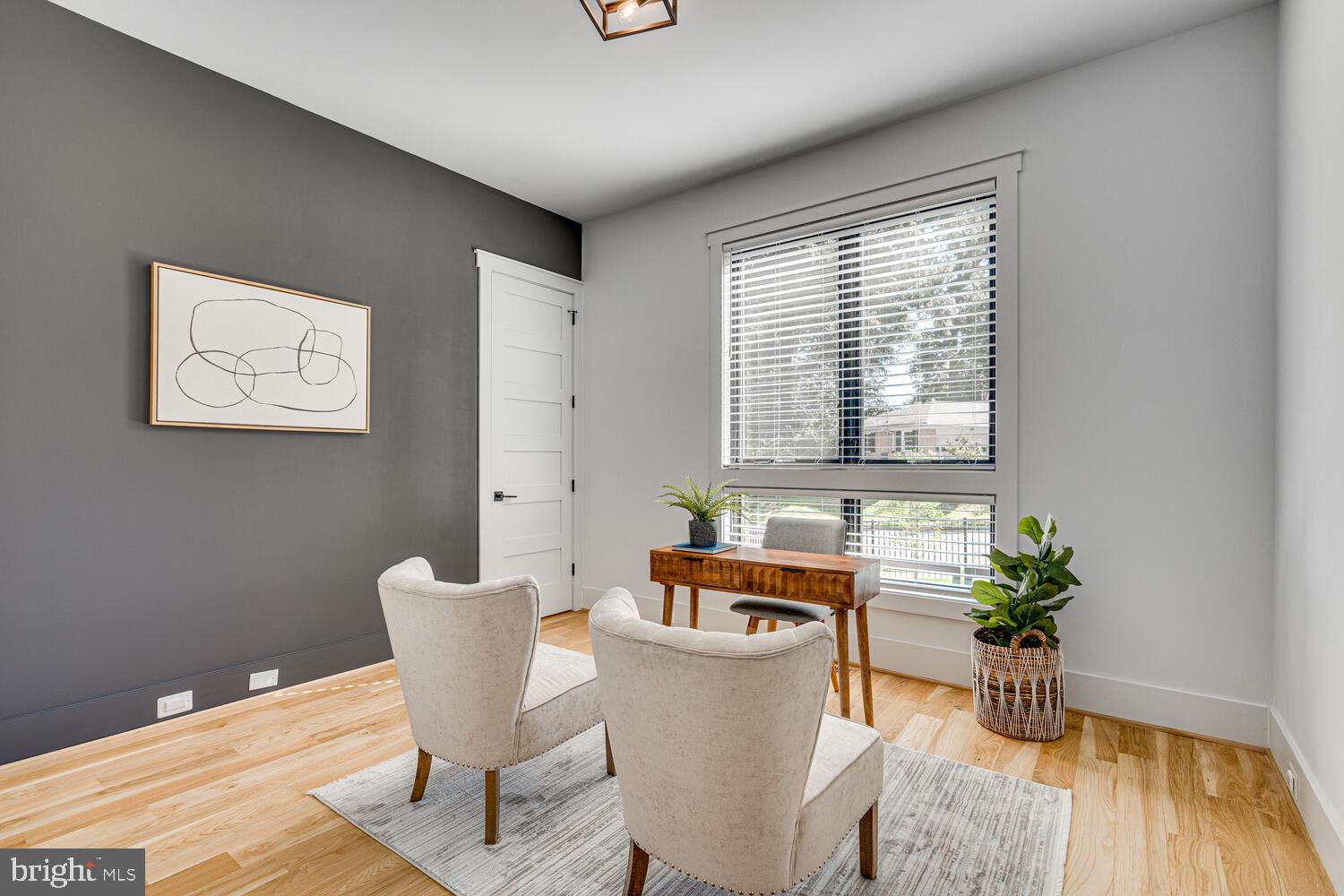 GOLF CLUB MANOR - Residential