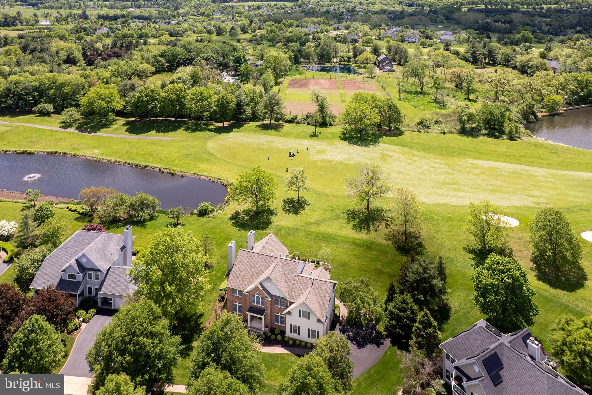 15 BULL CREEK COURT