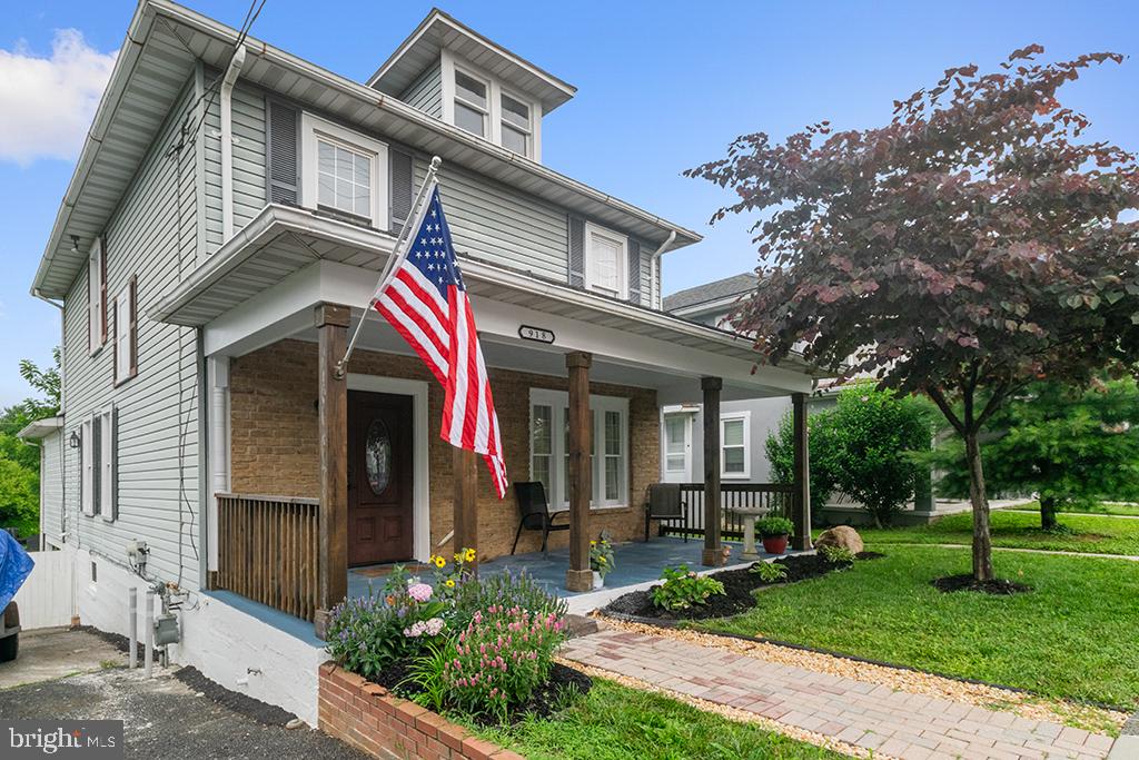 HAMPSTEAD - Residential