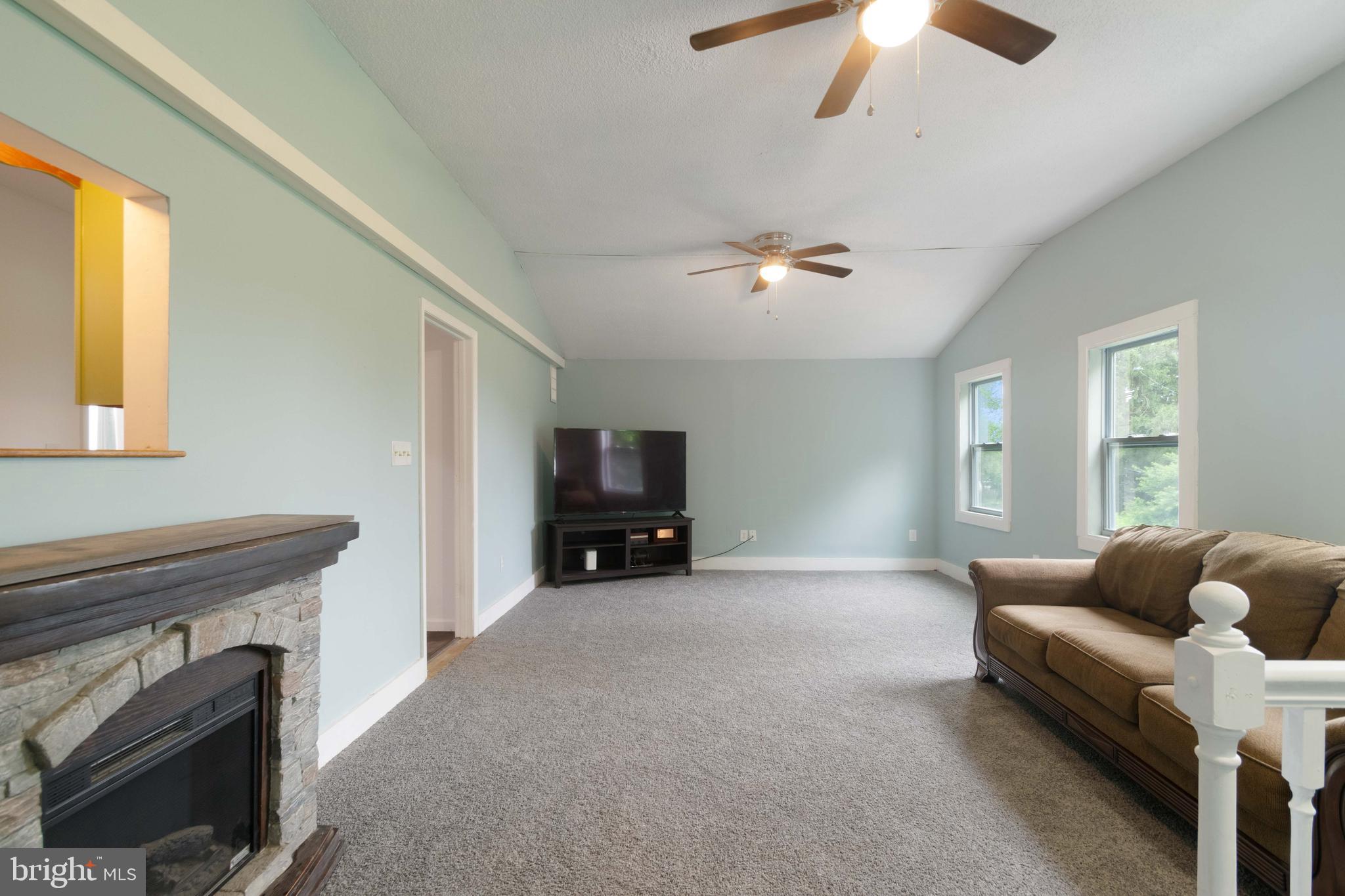 HAMPSTEAD - Residential