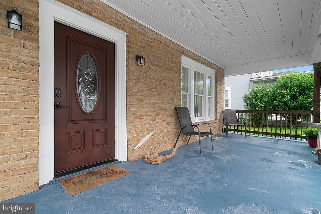 HAMPSTEAD - Residential