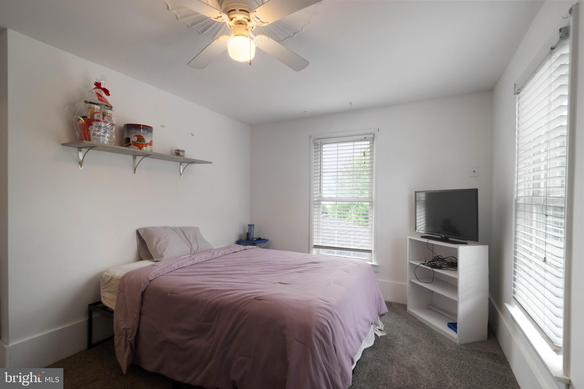 HAMPSTEAD - Residential