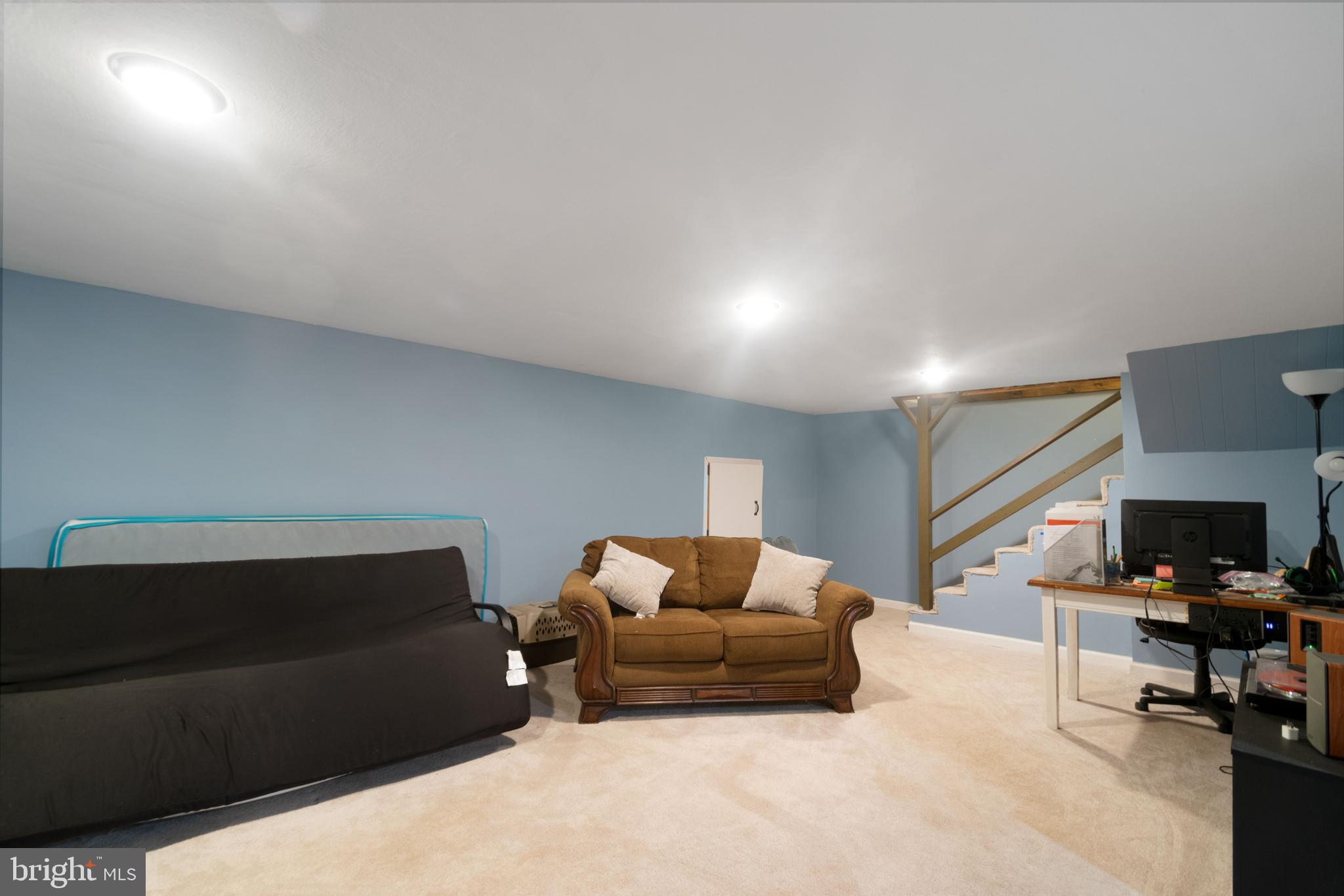 HAMPSTEAD - Residential