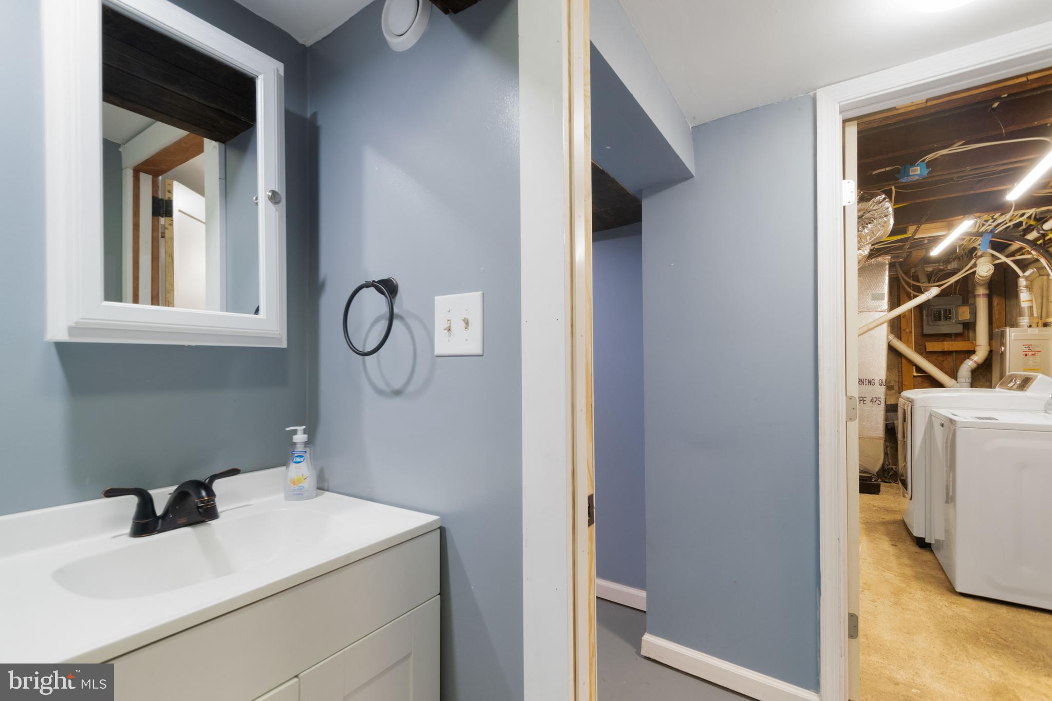 HAMPSTEAD - Residential