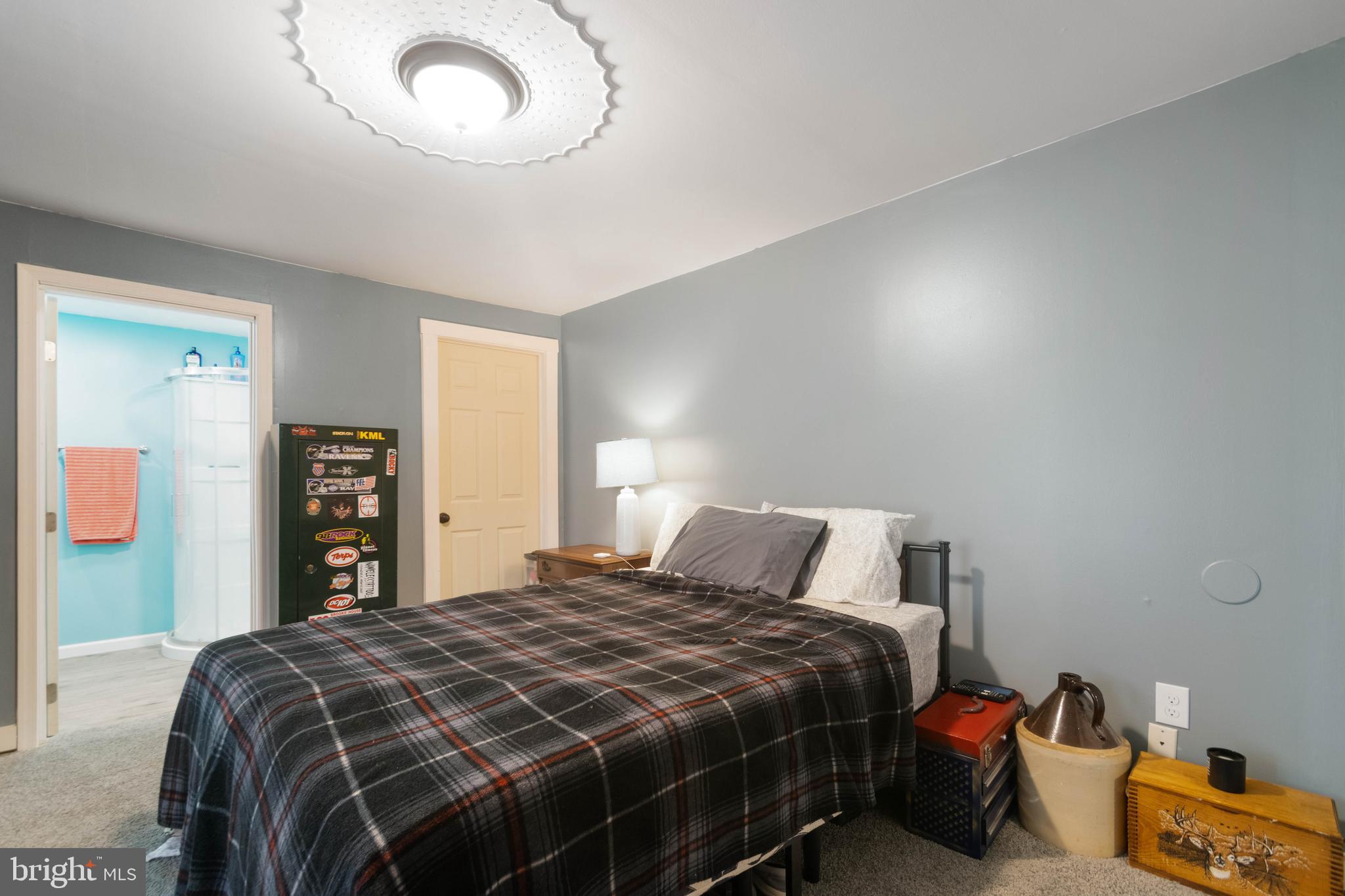 HAMPSTEAD - Residential