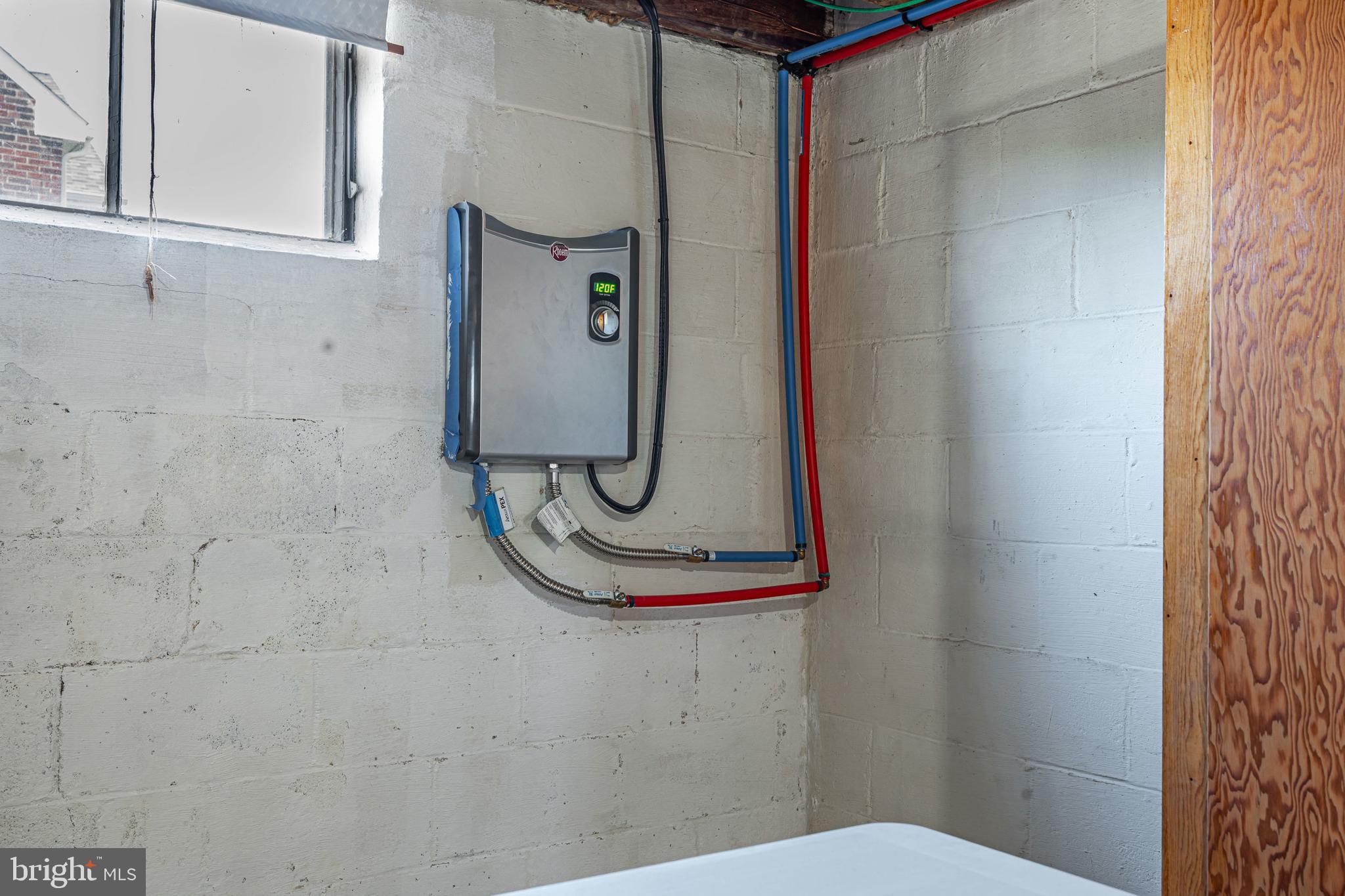 WOODCREST - Residential