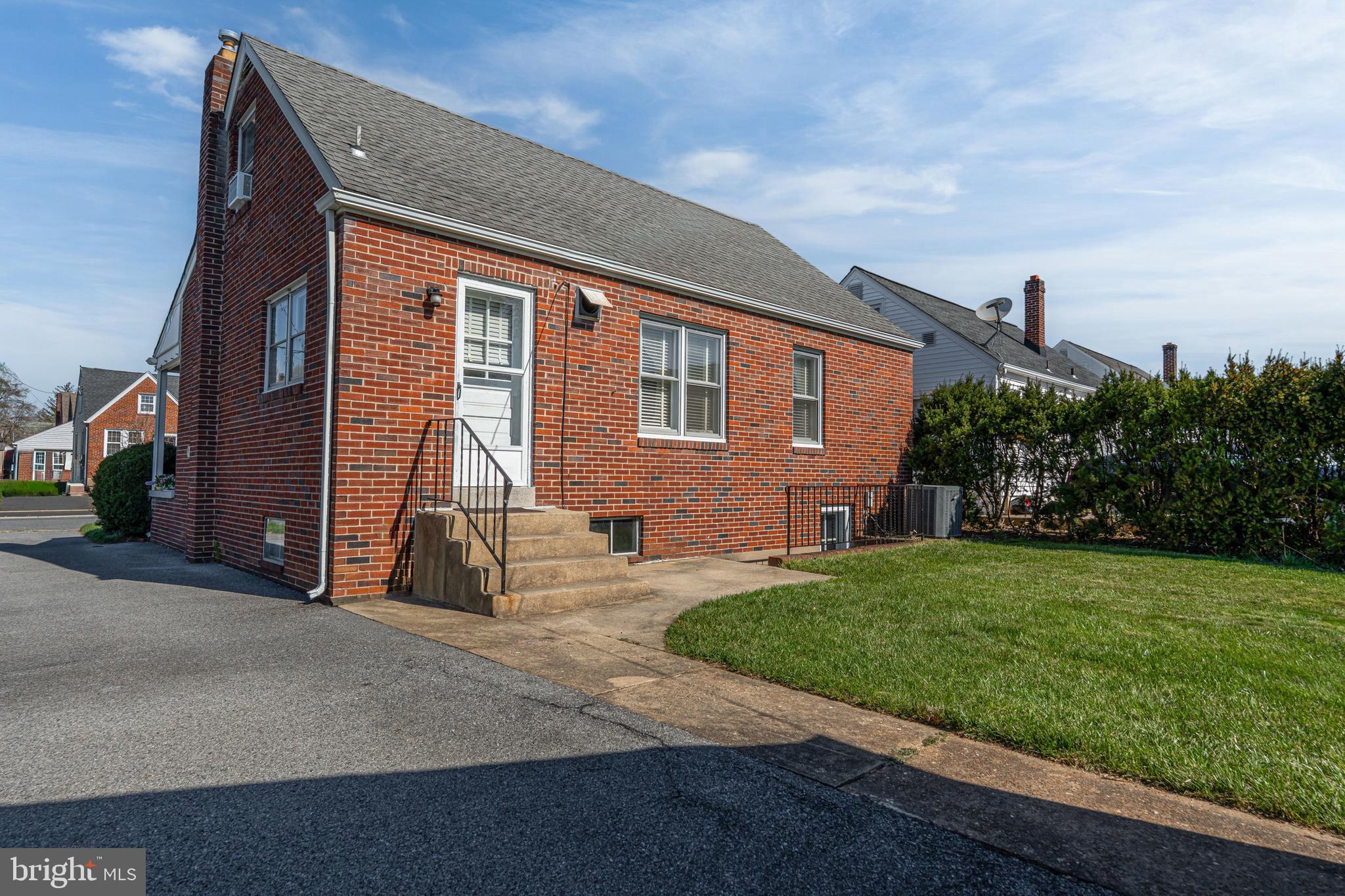 WOODCREST - Residential