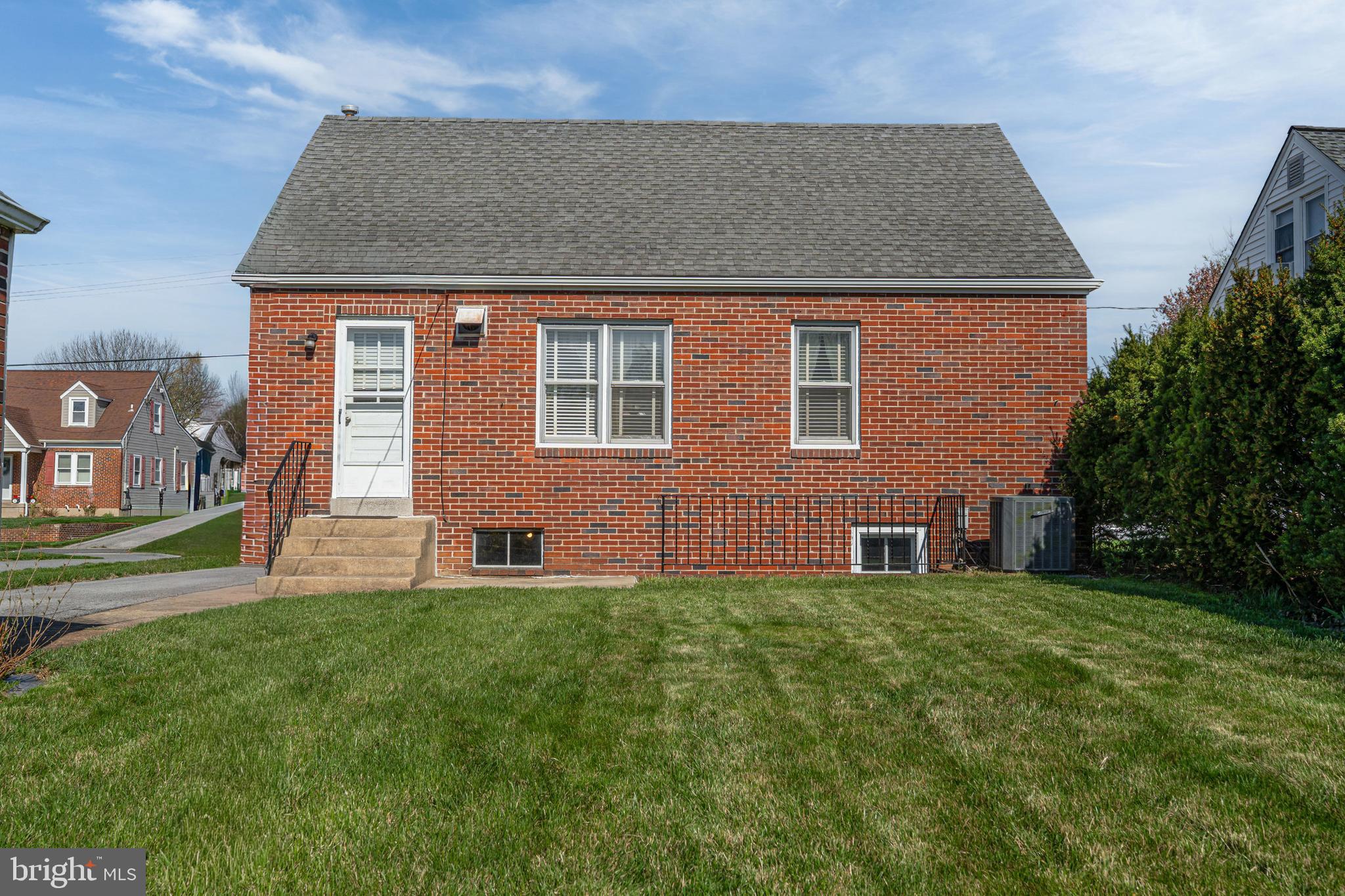 WOODCREST - Residential