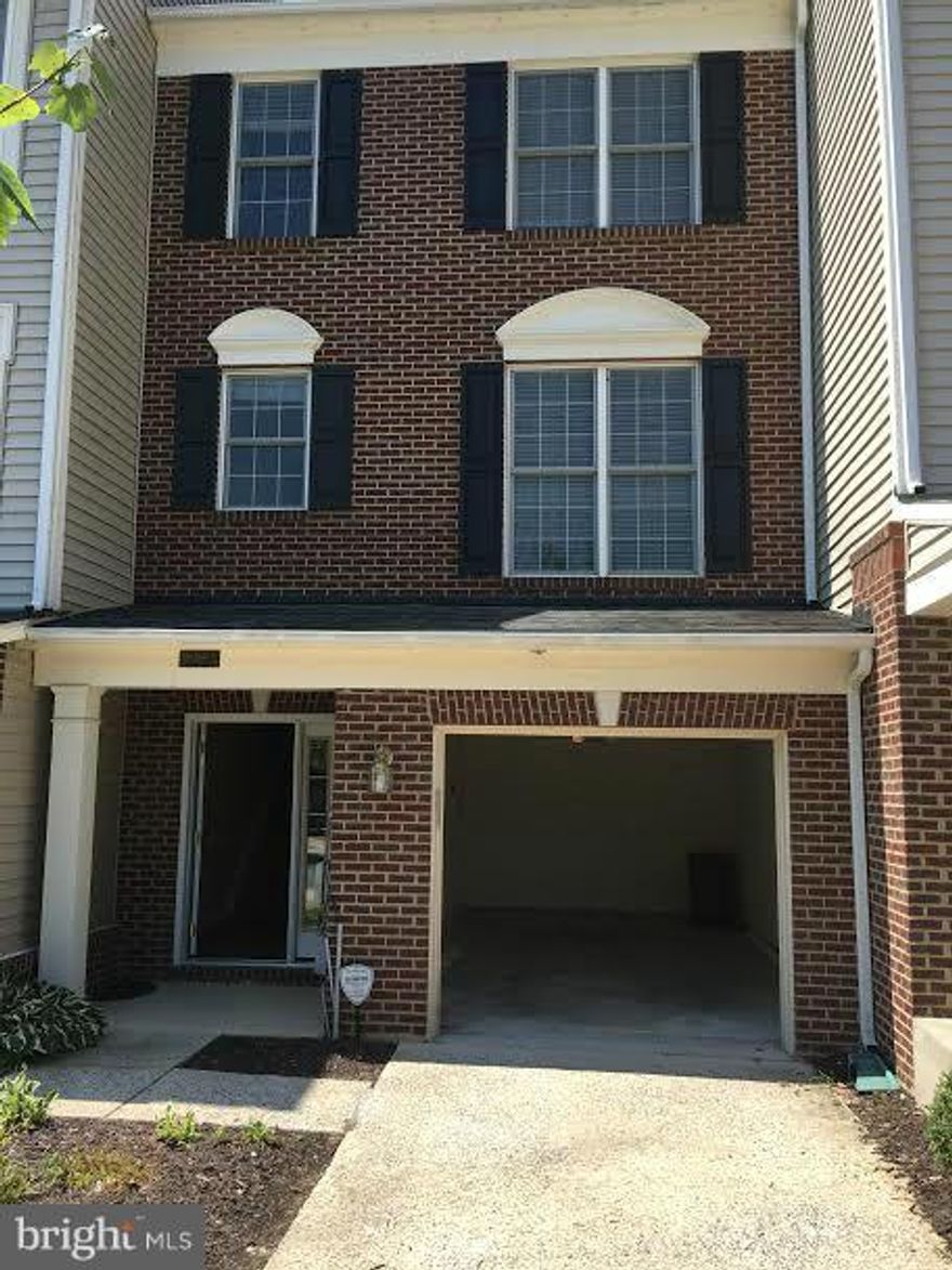 lifestyle you will love!! Stylish contemporary 3 bedroom, 4 bath townhouse with 1 car garage, 3 levels and high ceilings. The Fairwood community has all the amenities, pool, tennis court, walking trails, clubhouse, shopping and more. Newly Painted