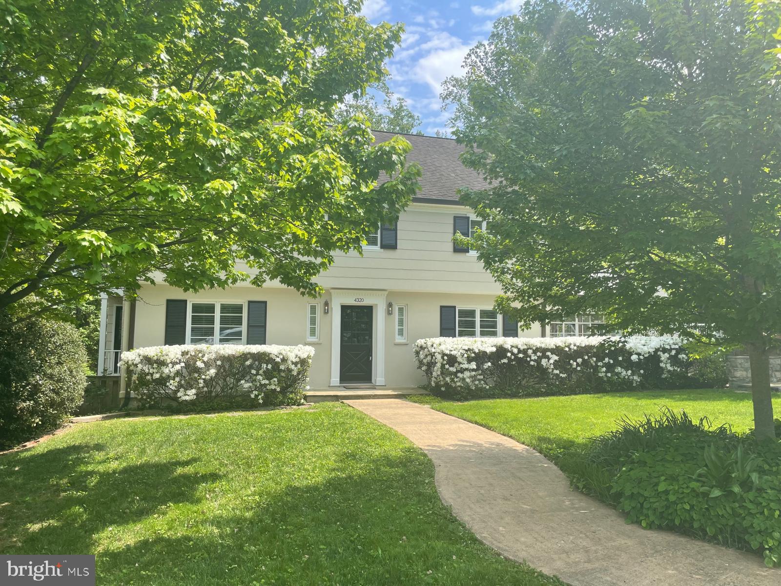 4320 LORCOM LANE