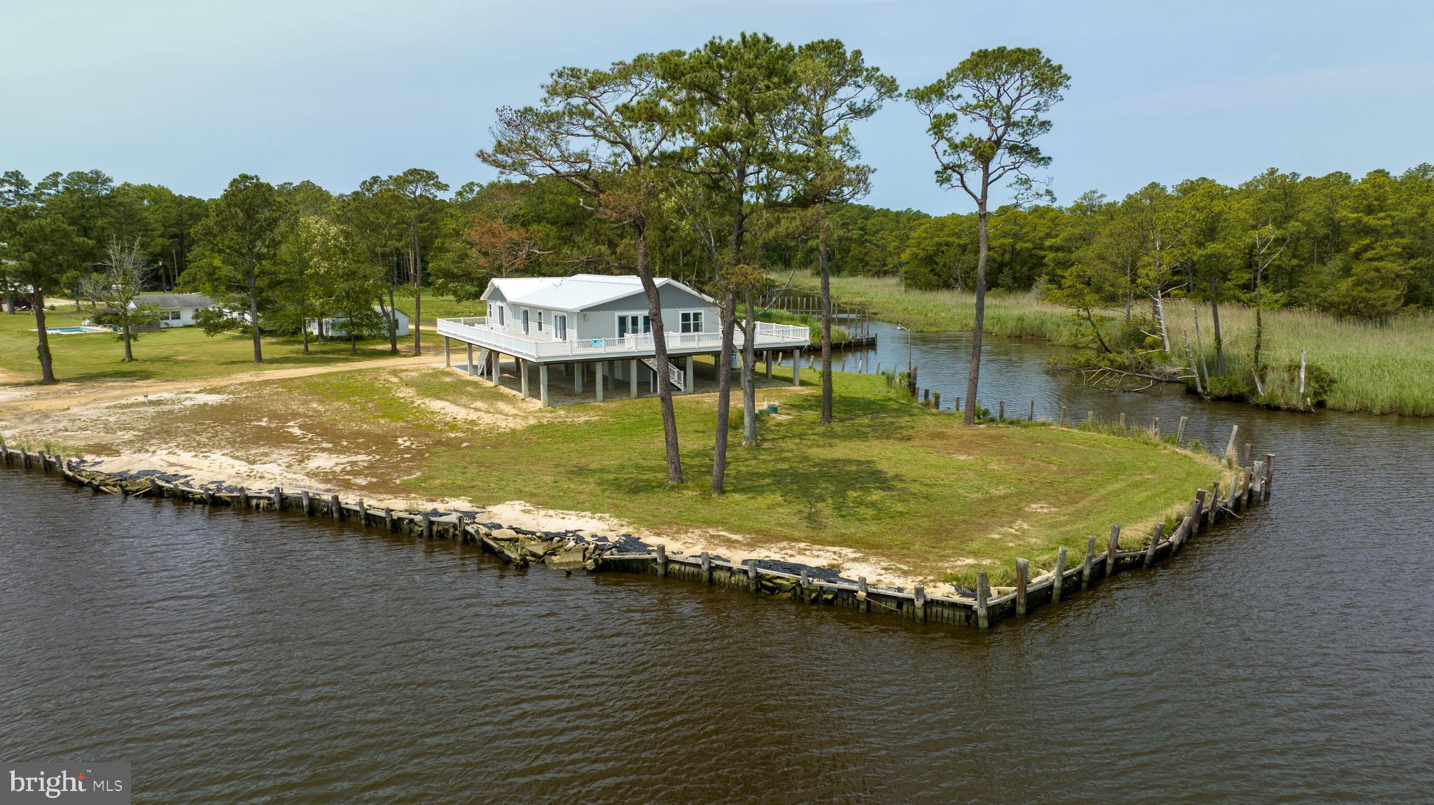 32053 PETERS POINT LANE