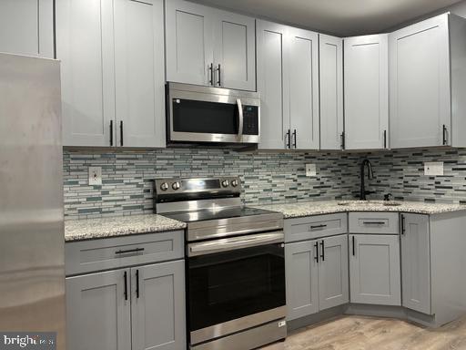 PHILADELPHIA (SOUTHWEST) - Residential