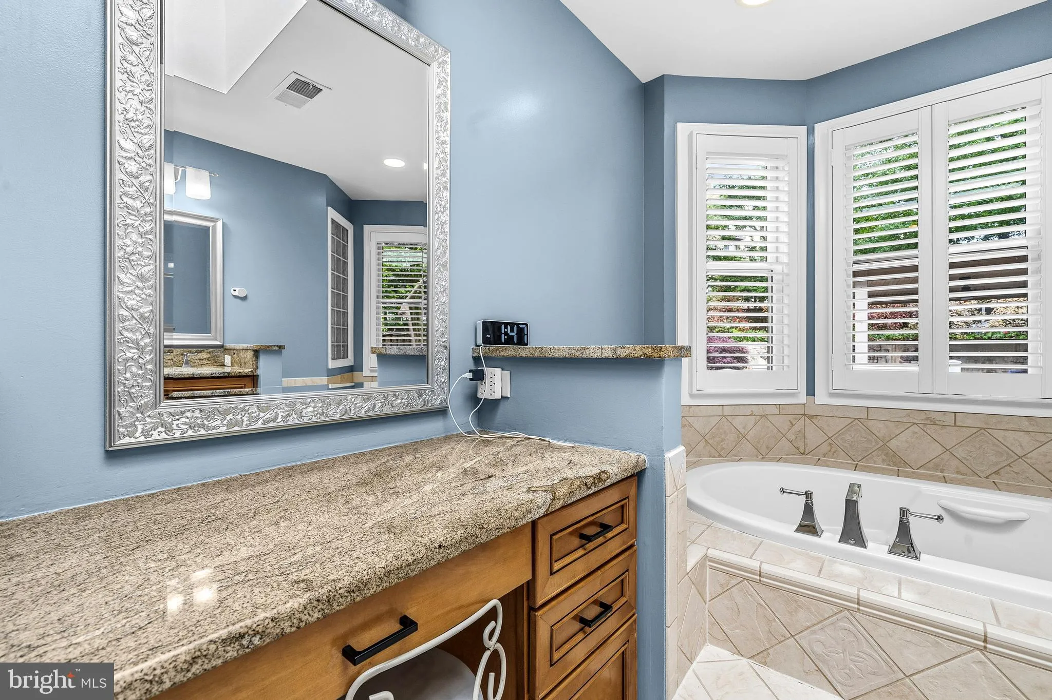 Additional image 100 of 968 N Rochester Street, Arlington, VA 22205