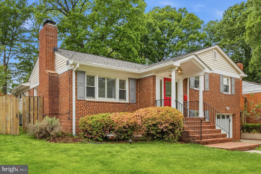 Additional image 3 of 968 N Rochester Street, Arlington, VA 22205