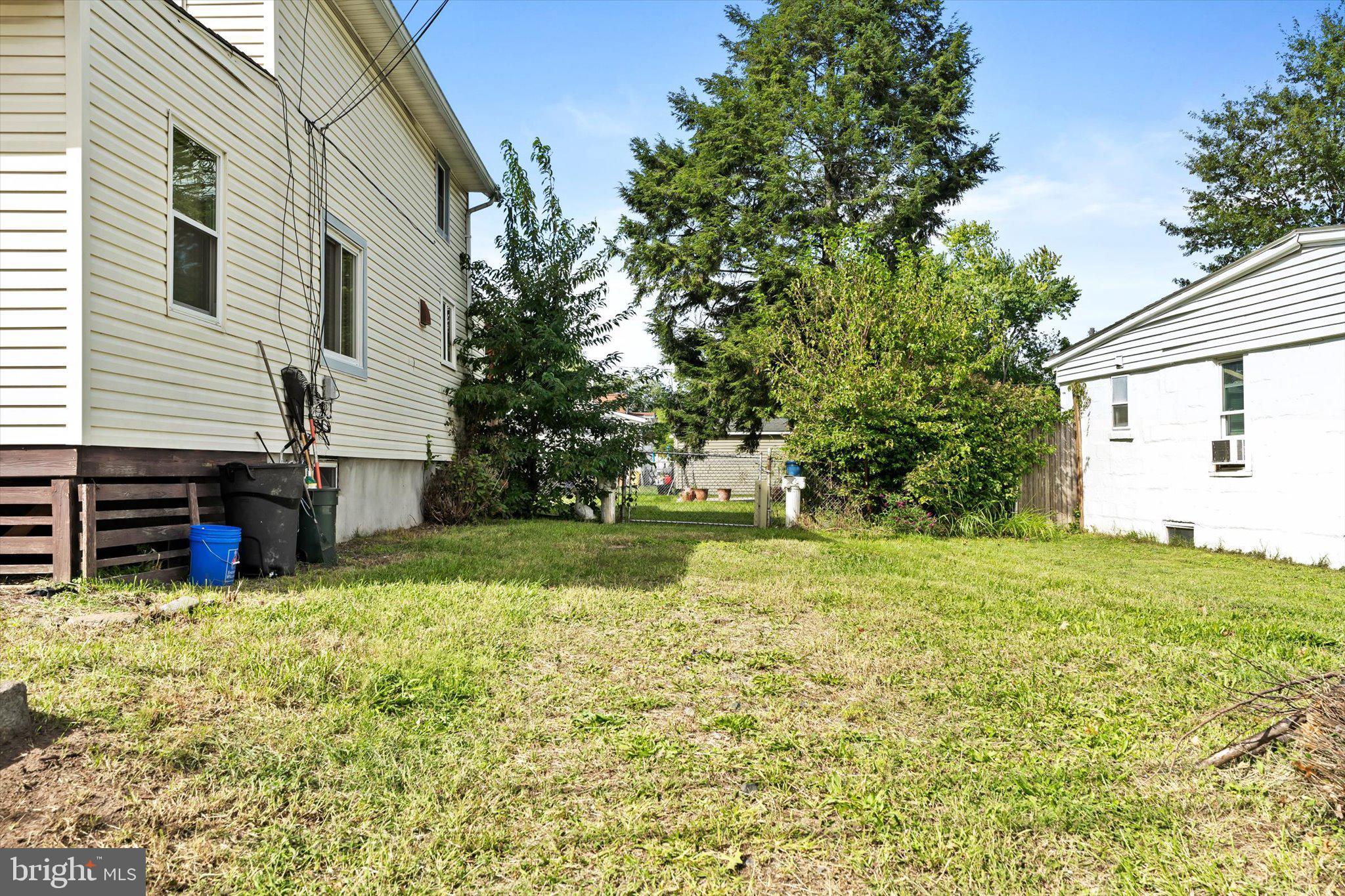 44 HUTCHINS AVENUE
