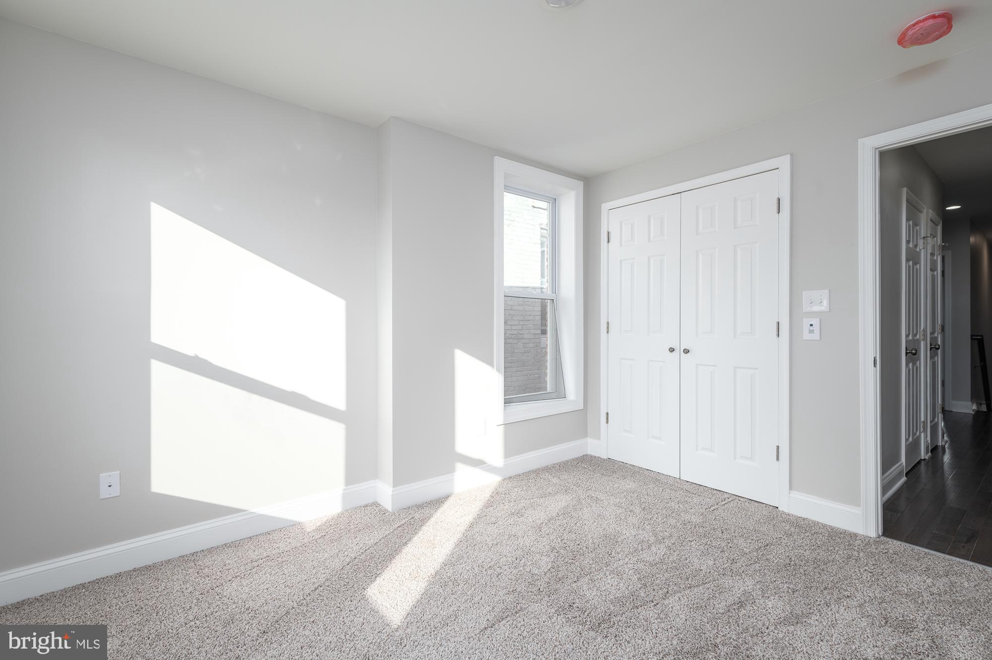 BROADWAY EAST - Residential