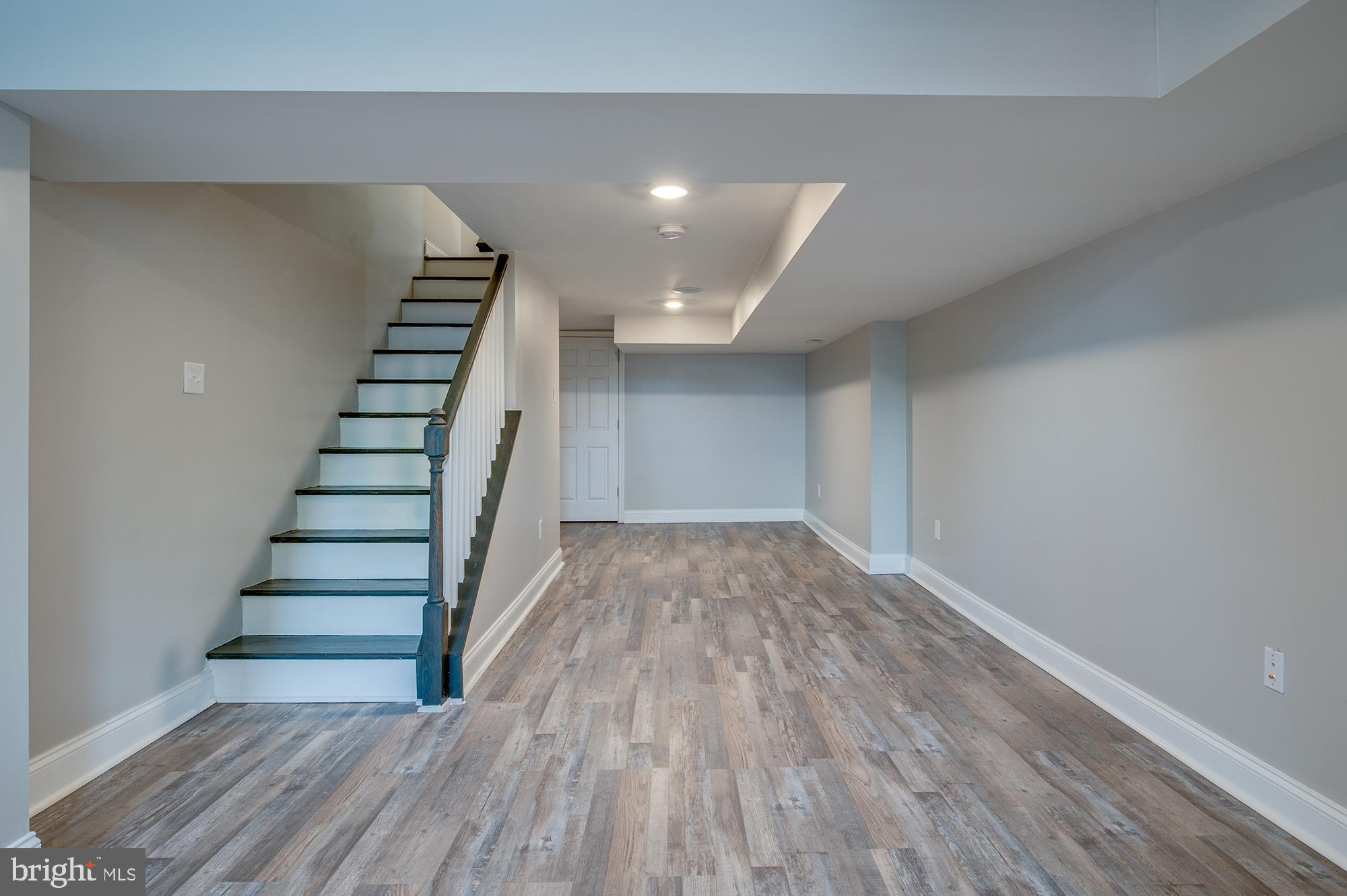 BROADWAY EAST - Residential