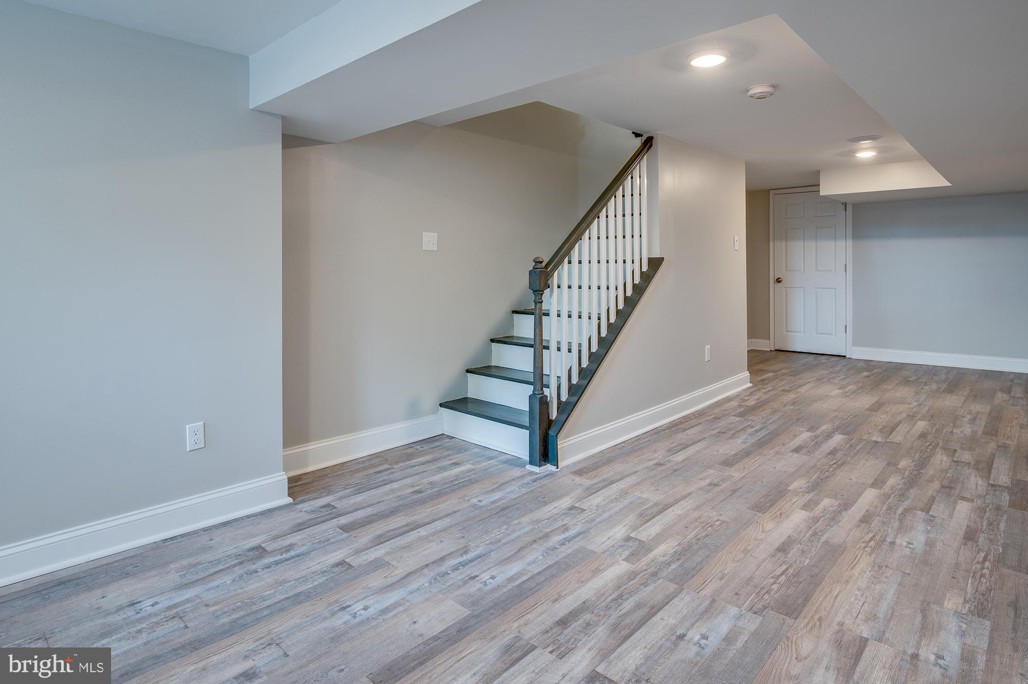 BROADWAY EAST - Residential