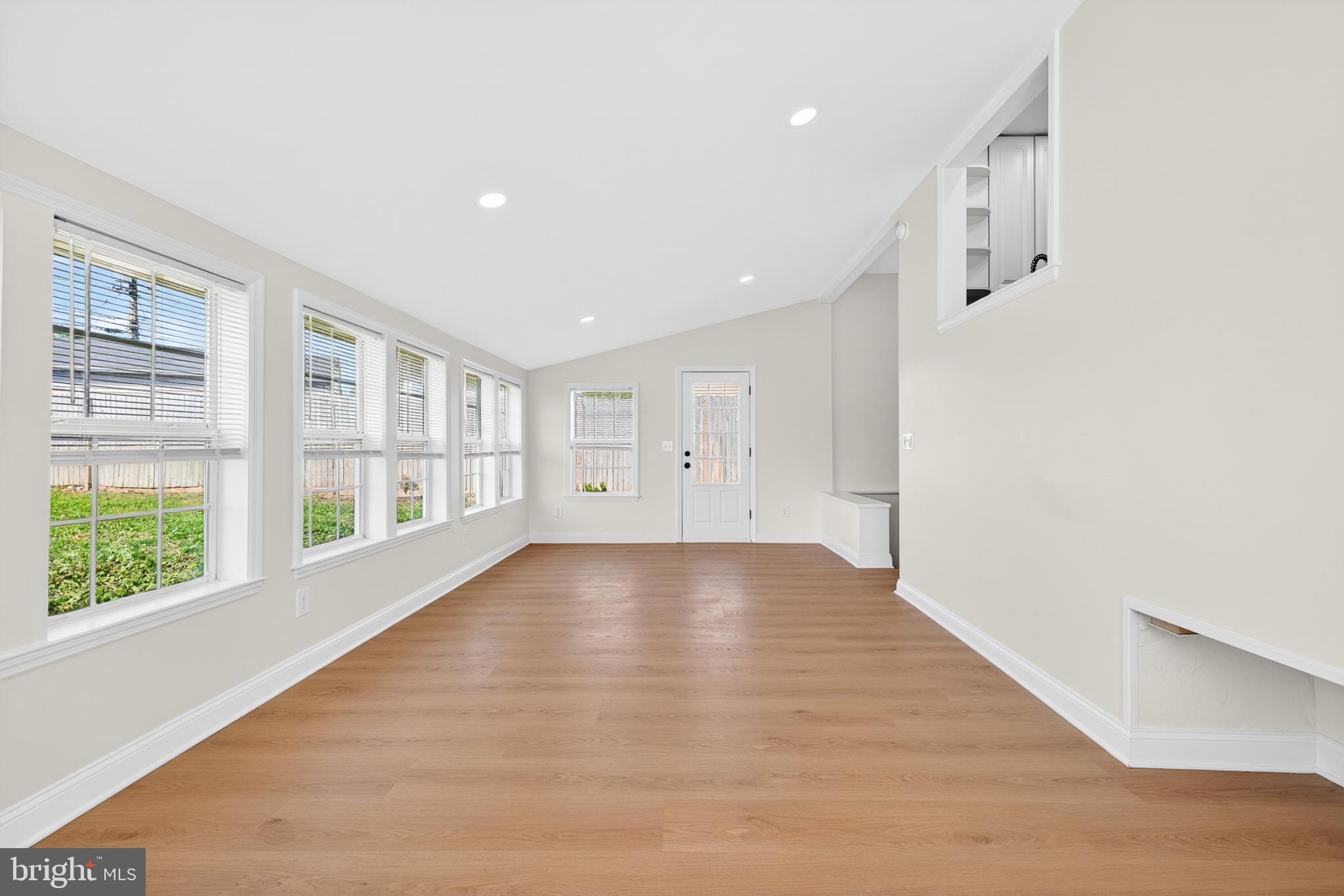 FAULKLAND HEIGHTS - Residential