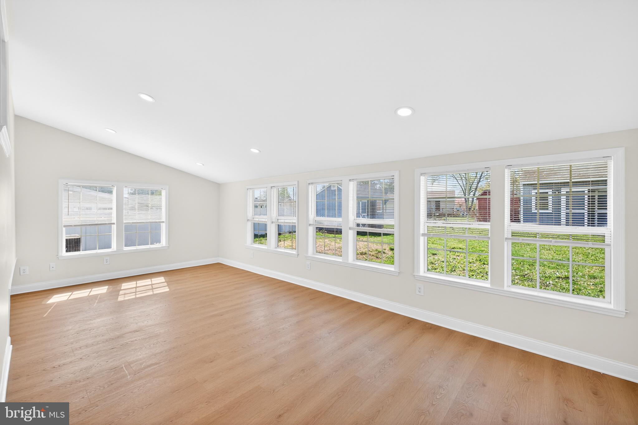 FAULKLAND HEIGHTS - Residential