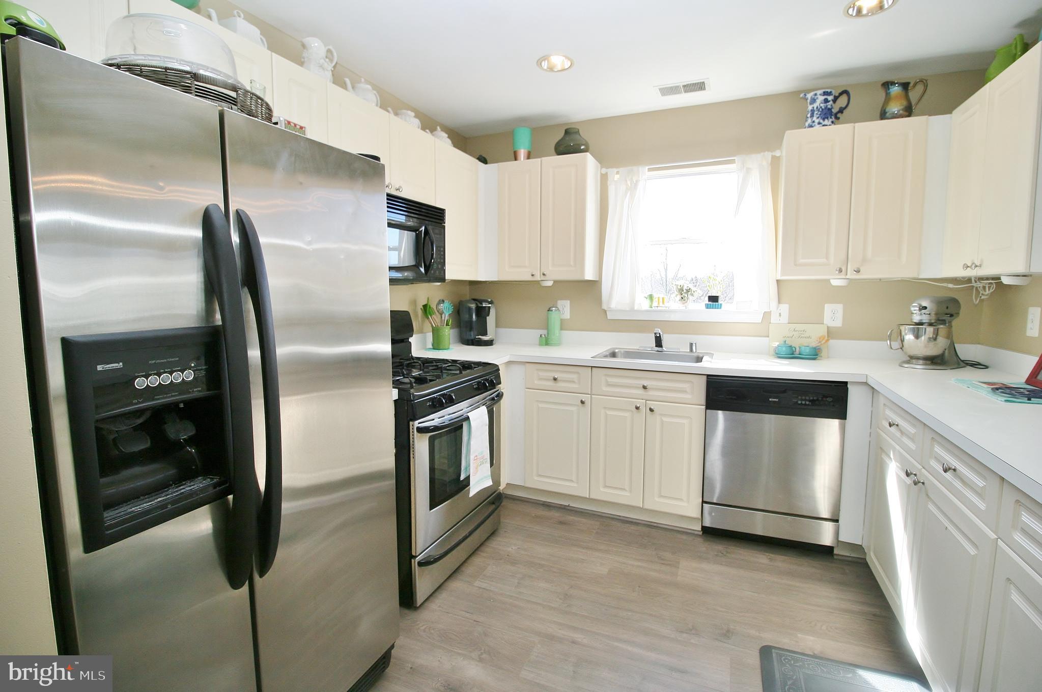 ASHBURN VILLAGE - Residential Lease