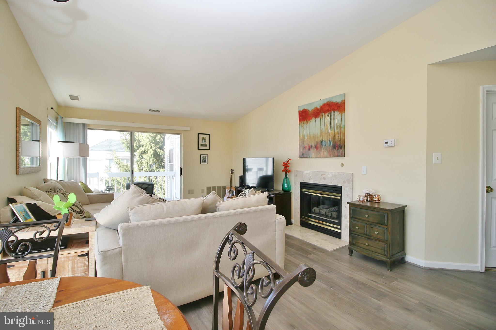 ASHBURN VILLAGE - Residential Lease