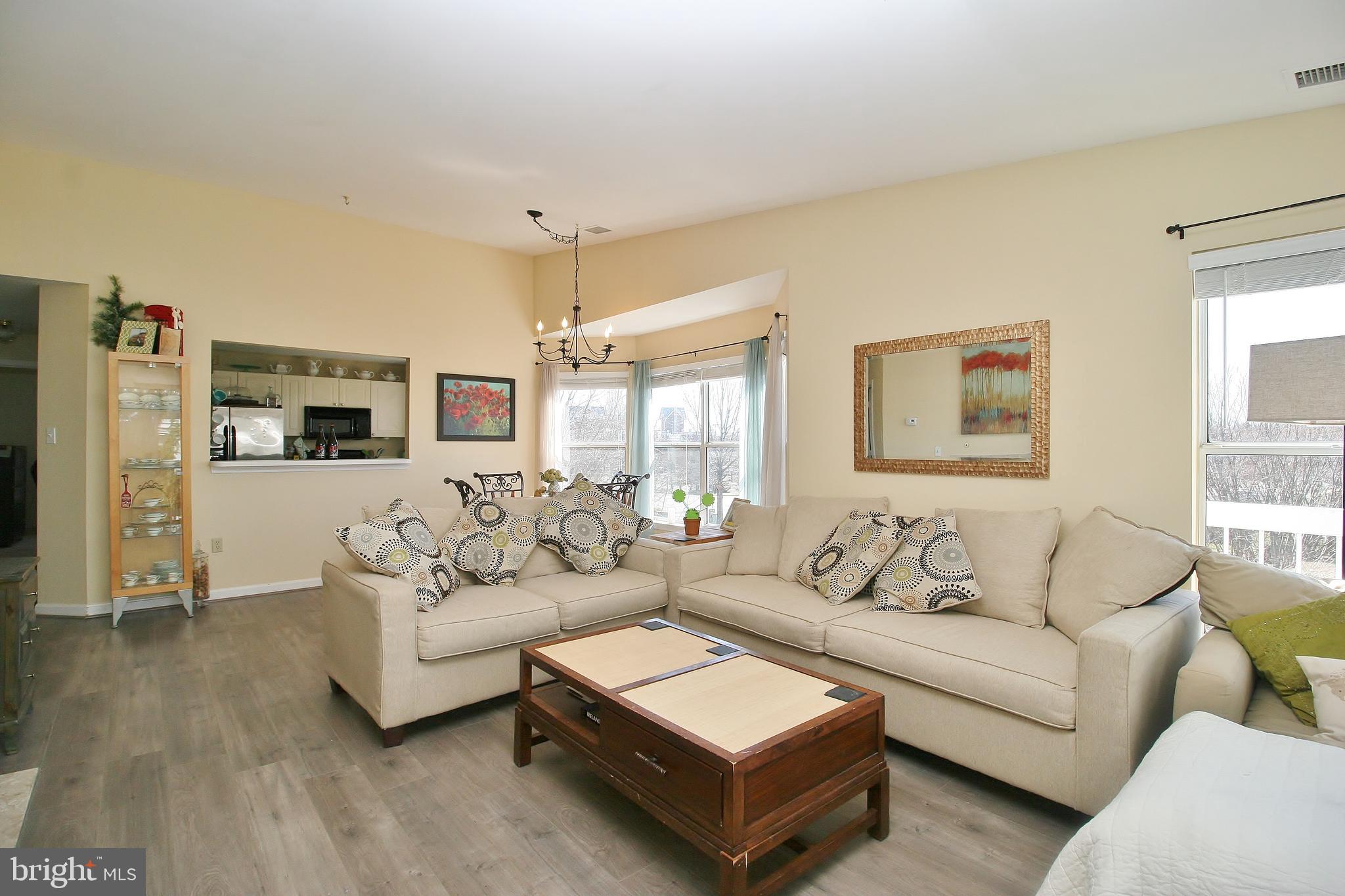 ASHBURN VILLAGE - Residential Lease