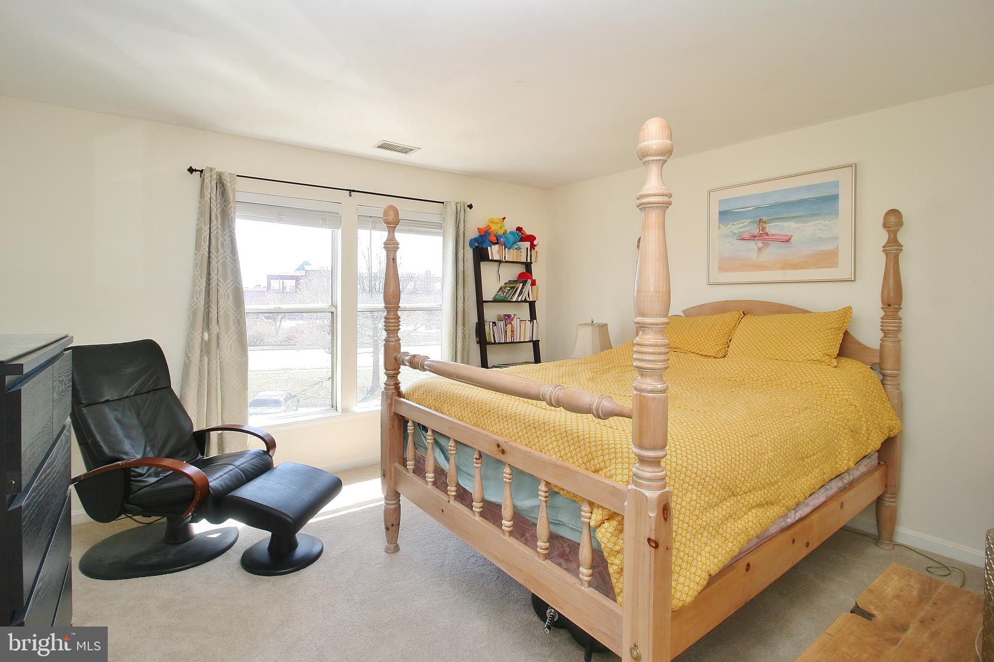 ASHBURN VILLAGE - Residential Lease