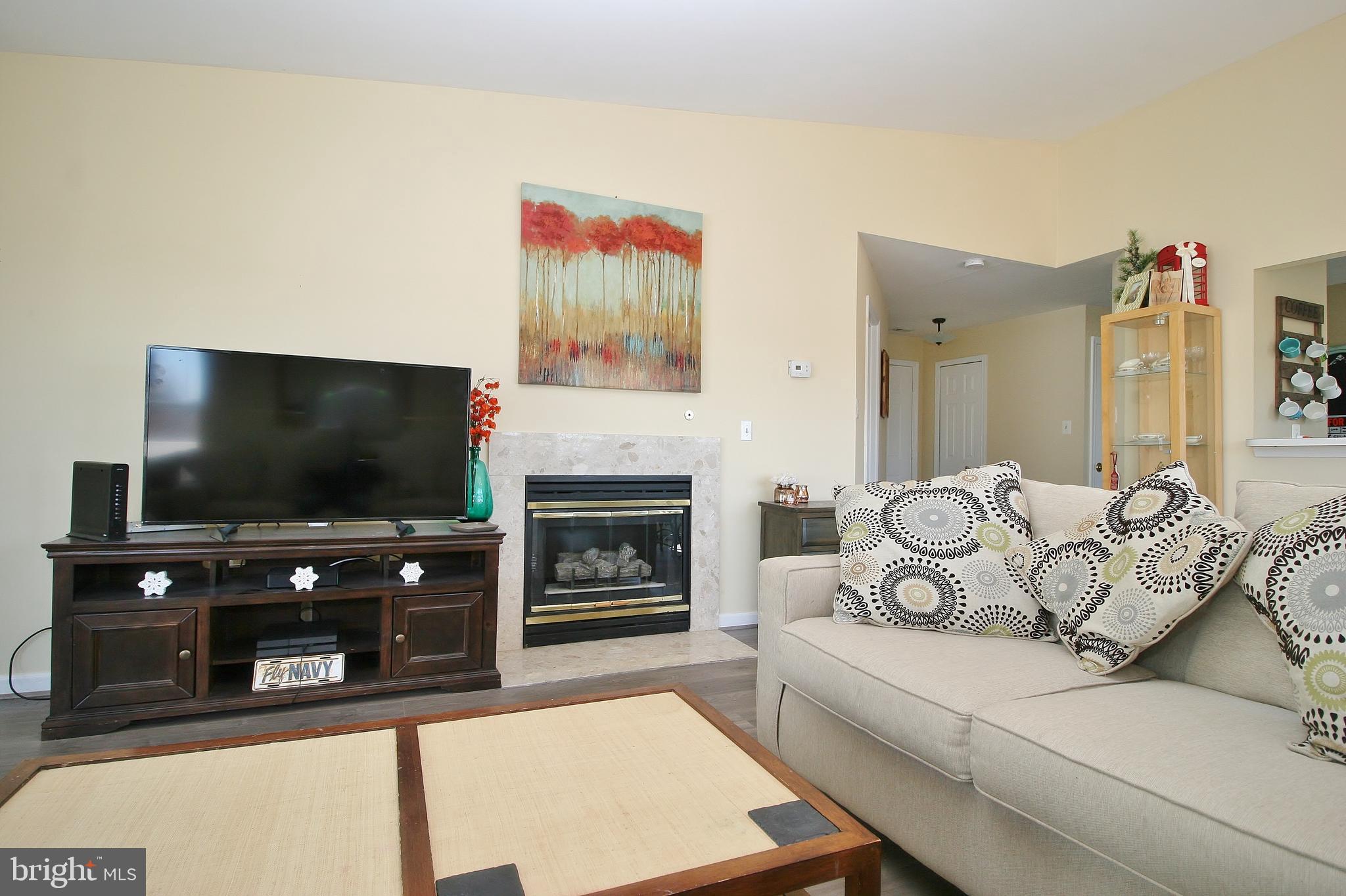 ASHBURN VILLAGE - Residential Lease