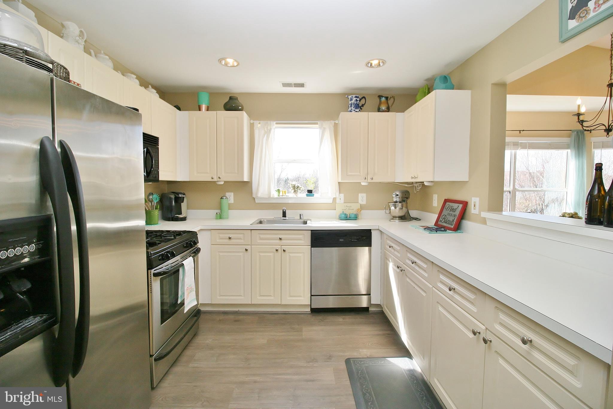 ASHBURN VILLAGE - Residential Lease