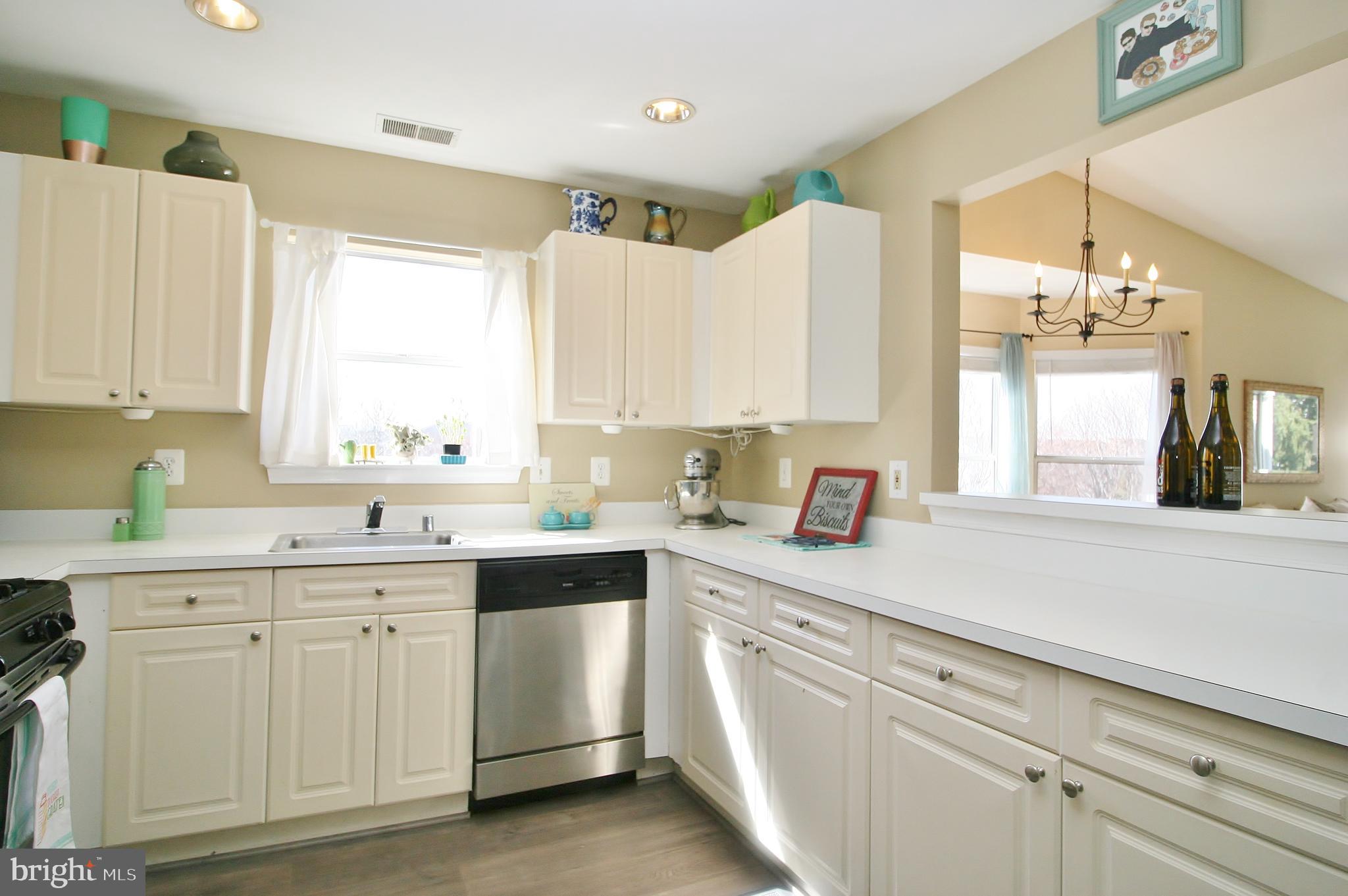 ASHBURN VILLAGE - Residential Lease