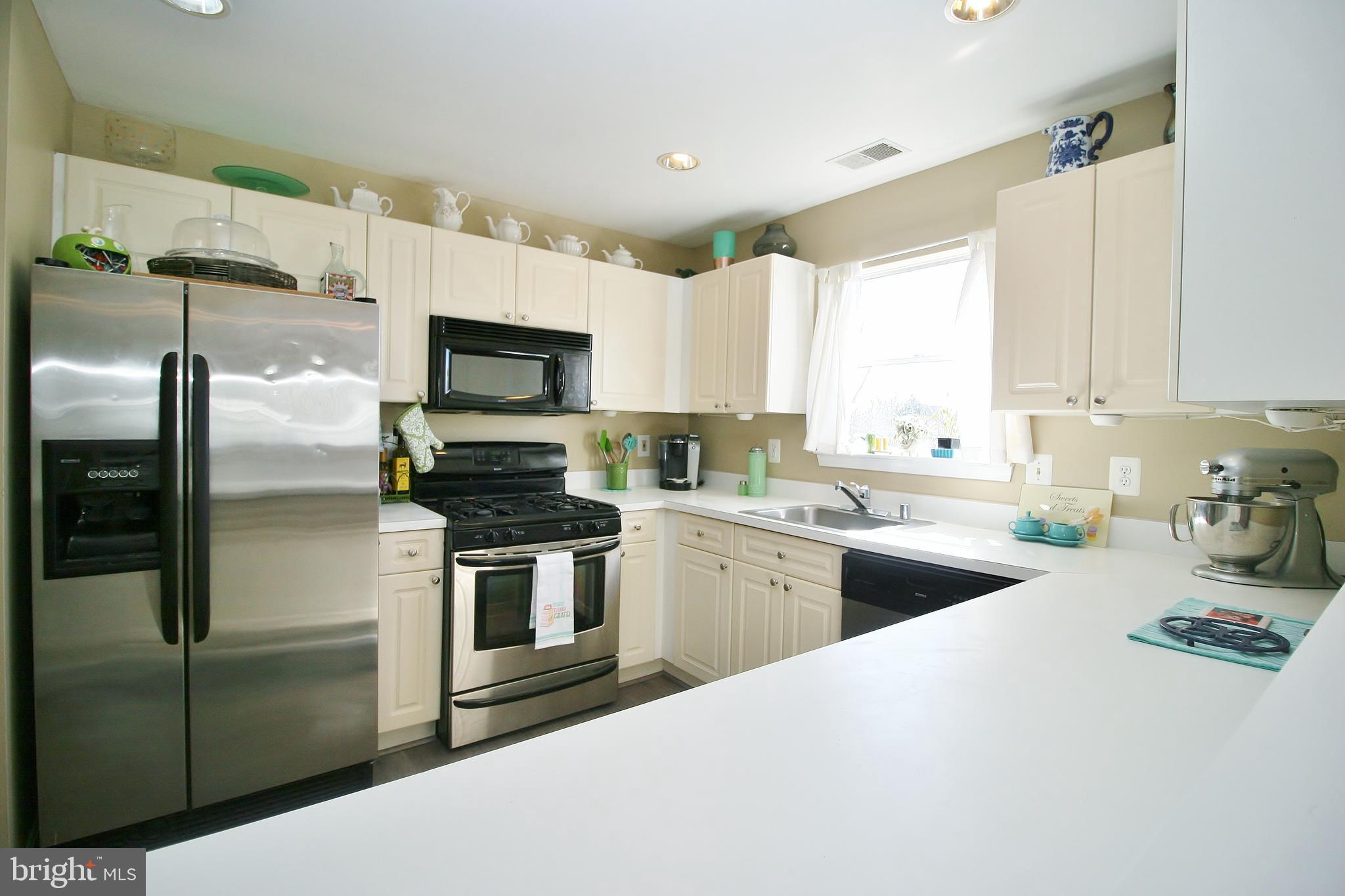 ASHBURN VILLAGE - Residential Lease