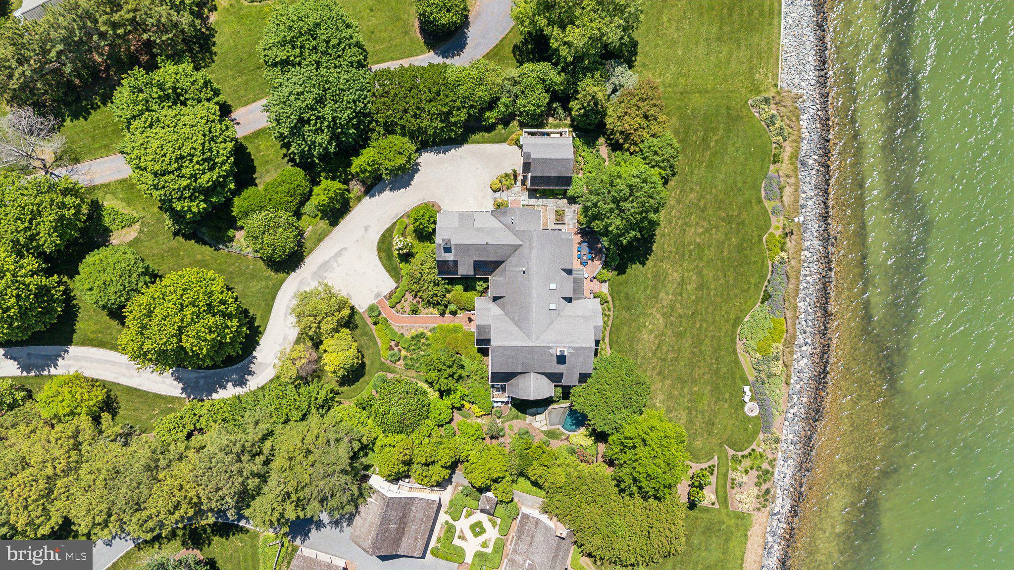 BACHELORS POINT - Residential