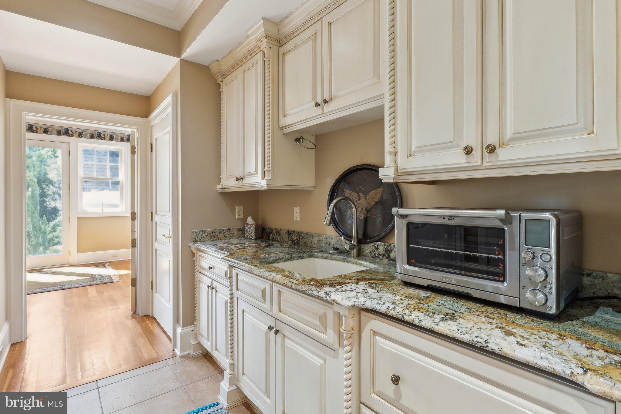 BACHELORS POINT - Residential