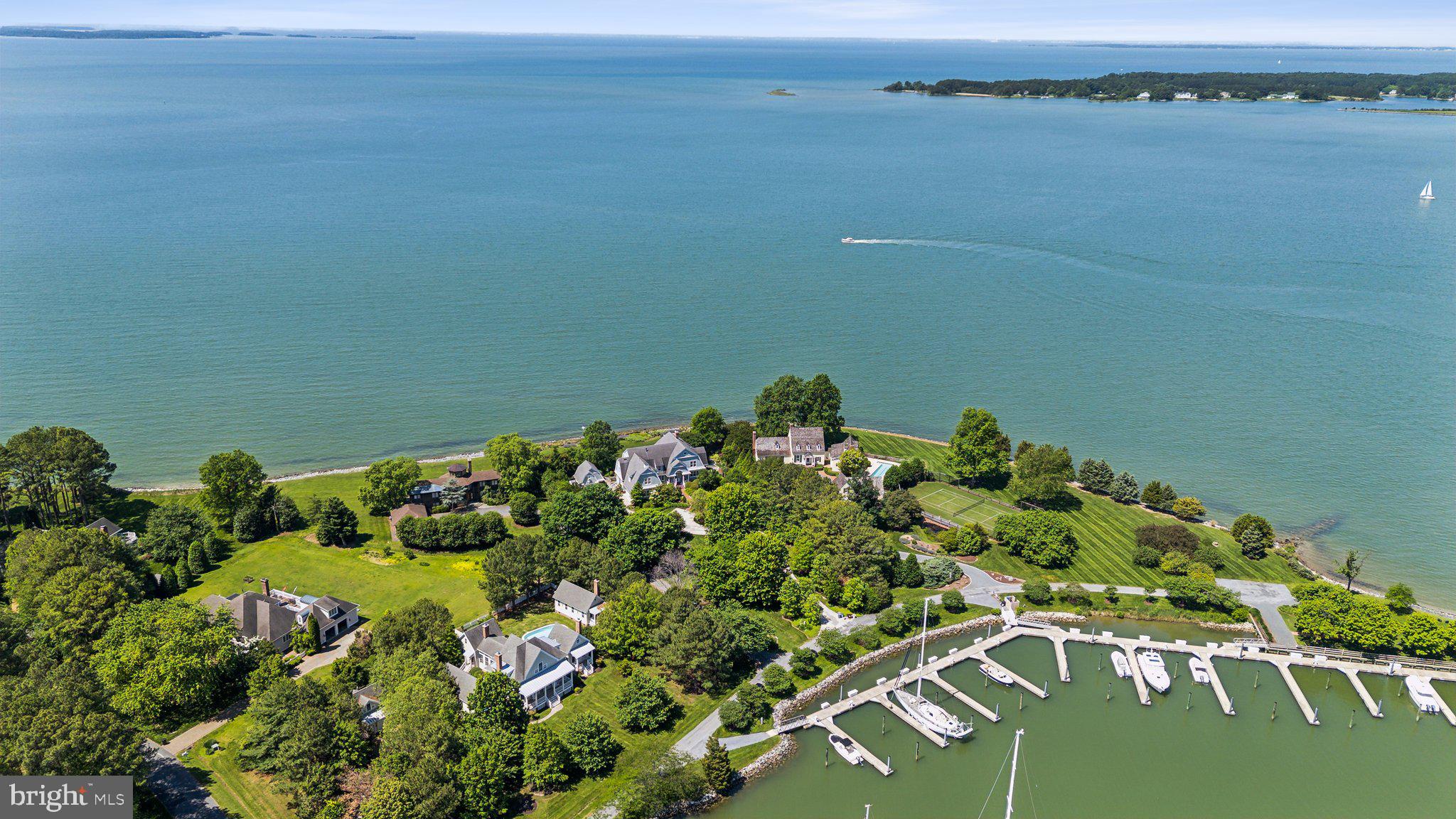 BACHELORS POINT - Residential