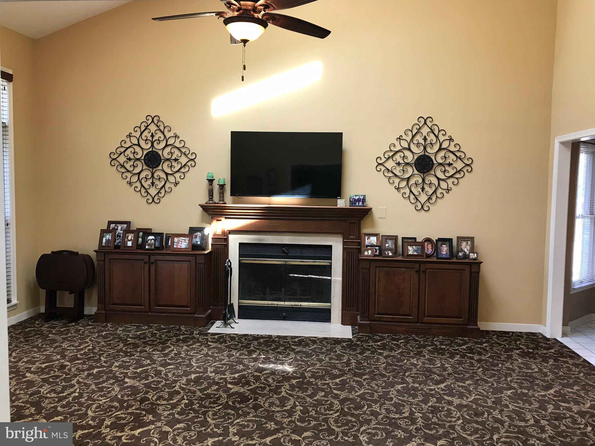 GABLES AT SUMMIT CHASE - Residential