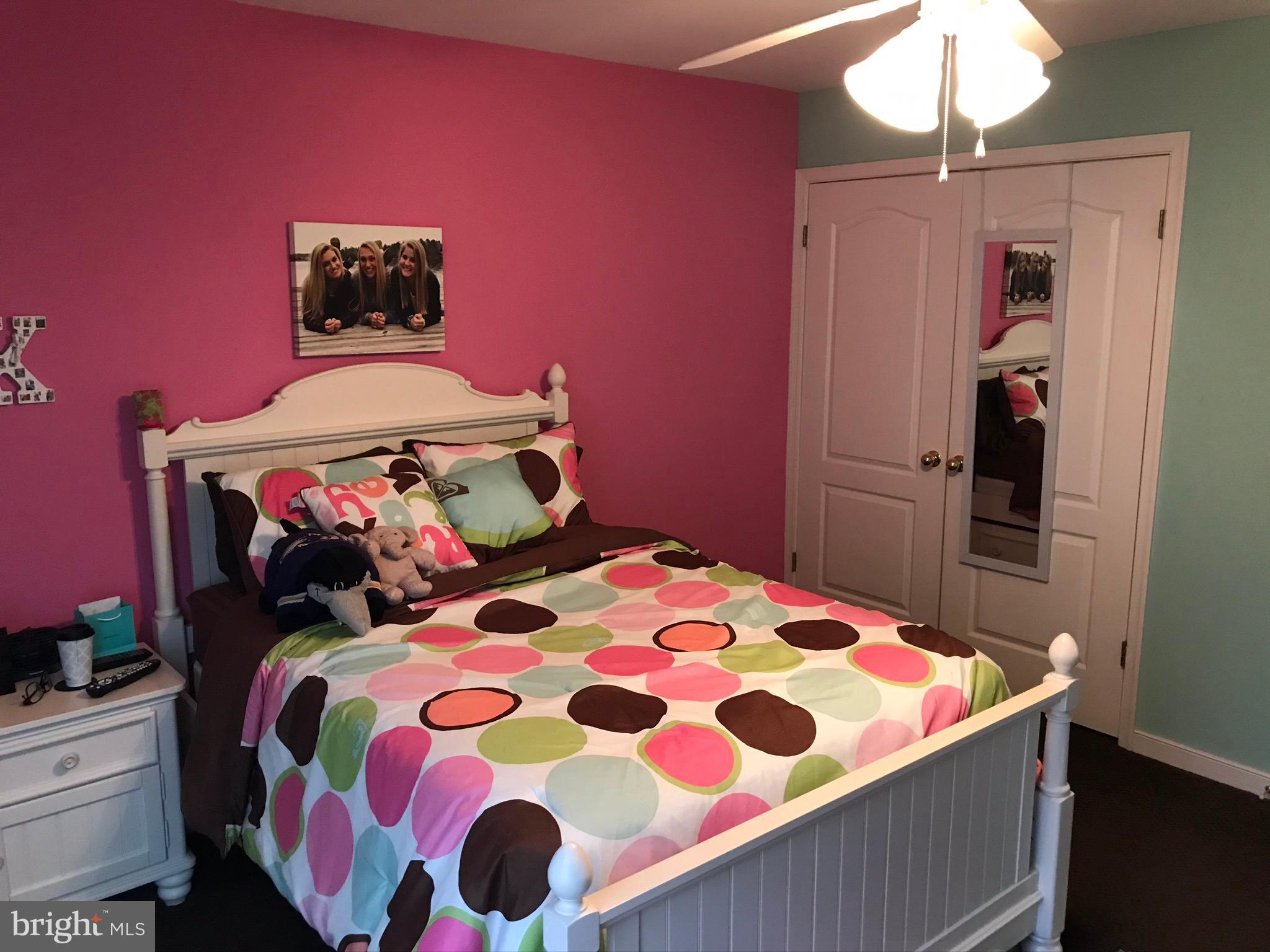 GABLES AT SUMMIT CHASE - Residential