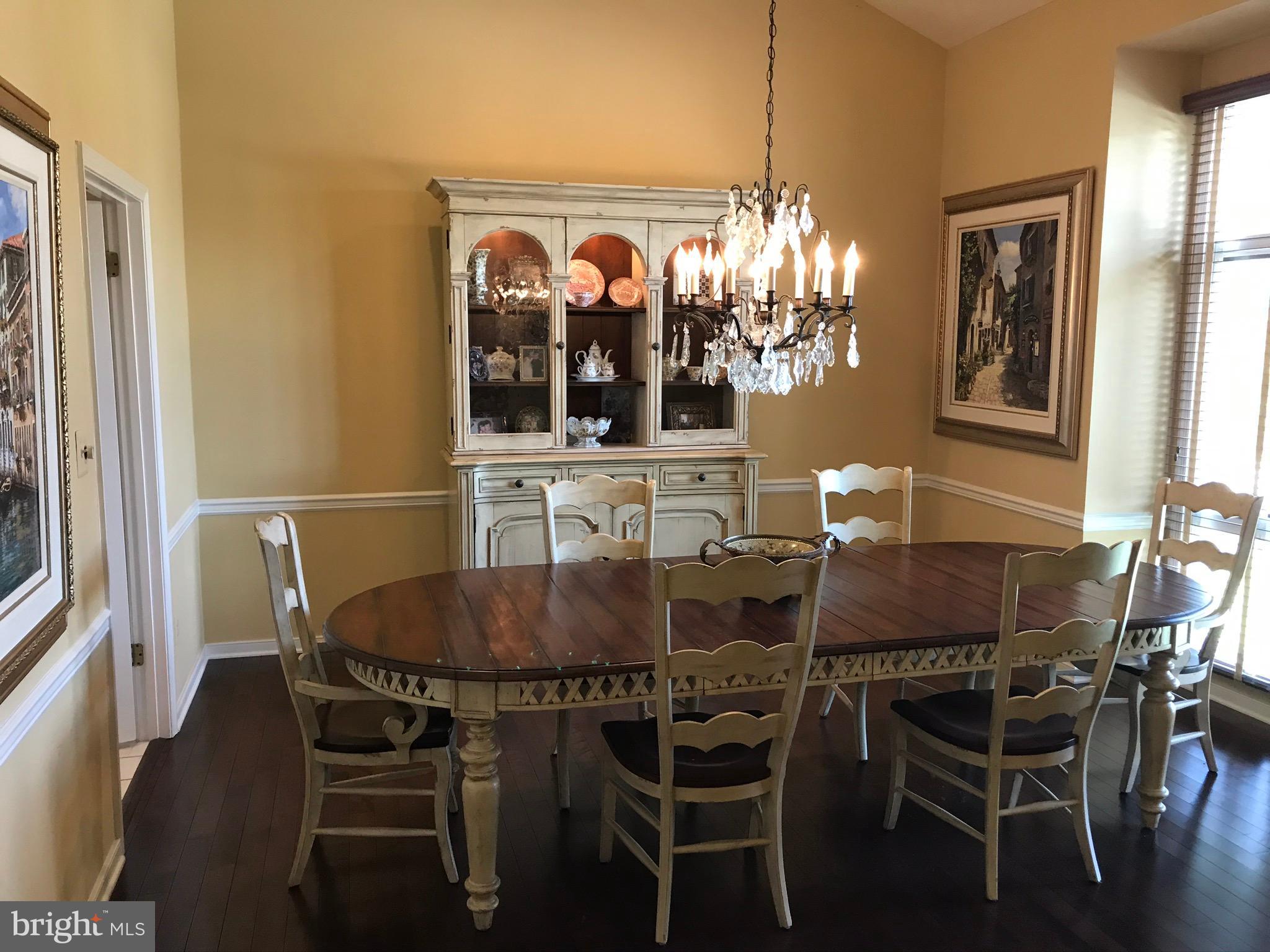 GABLES AT SUMMIT CHASE - Residential