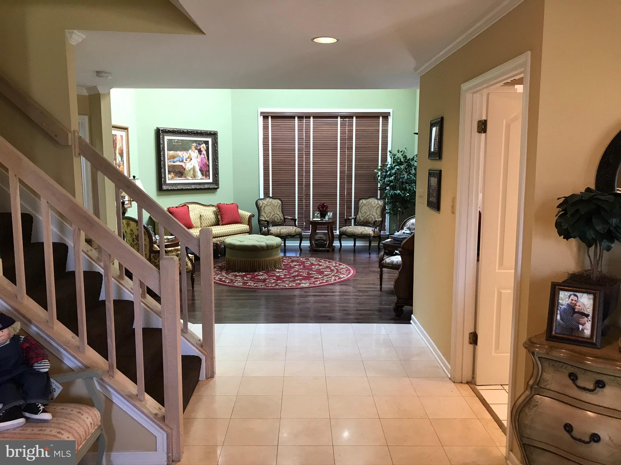 GABLES AT SUMMIT CHASE - Residential