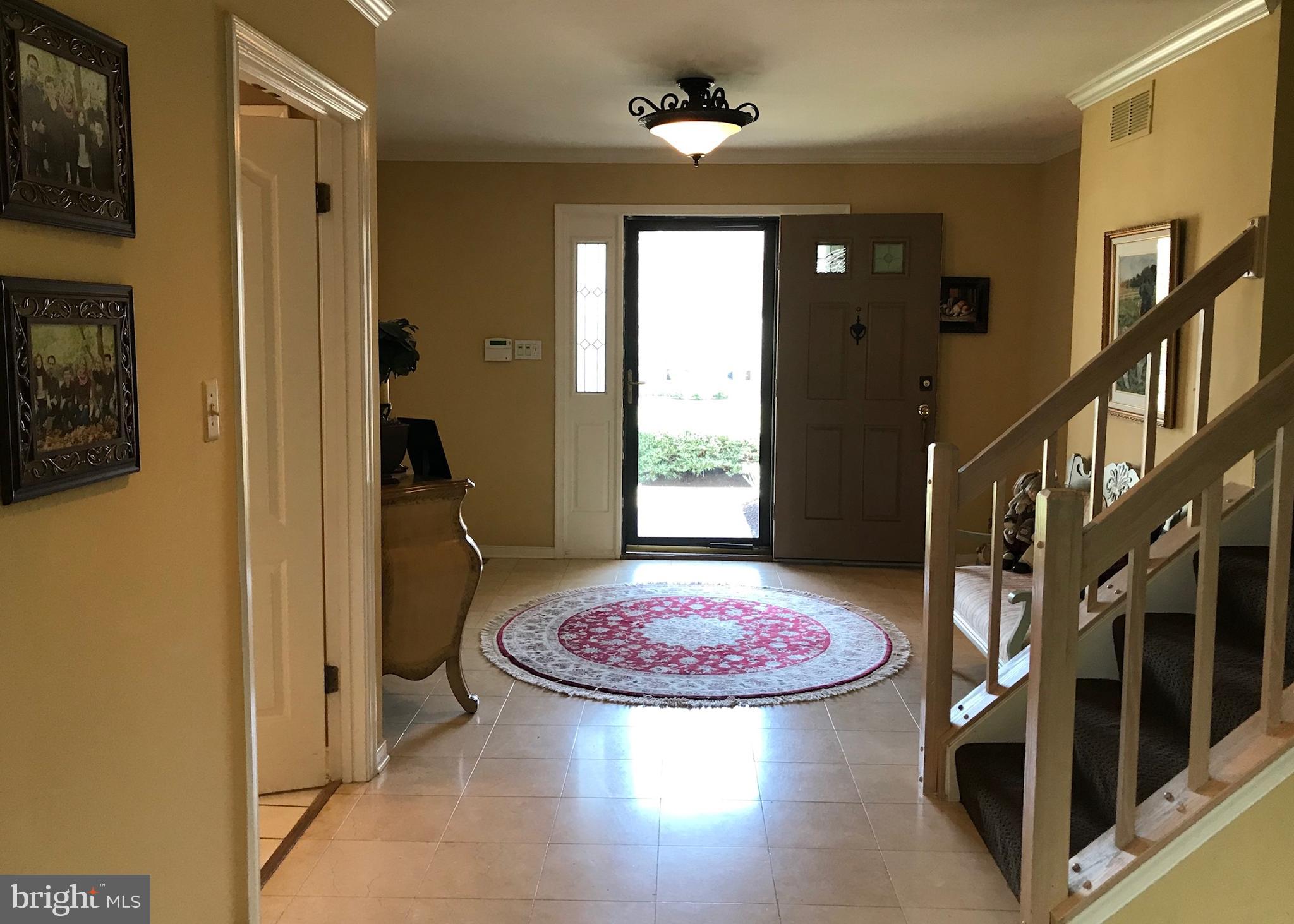 GABLES AT SUMMIT CHASE - Residential