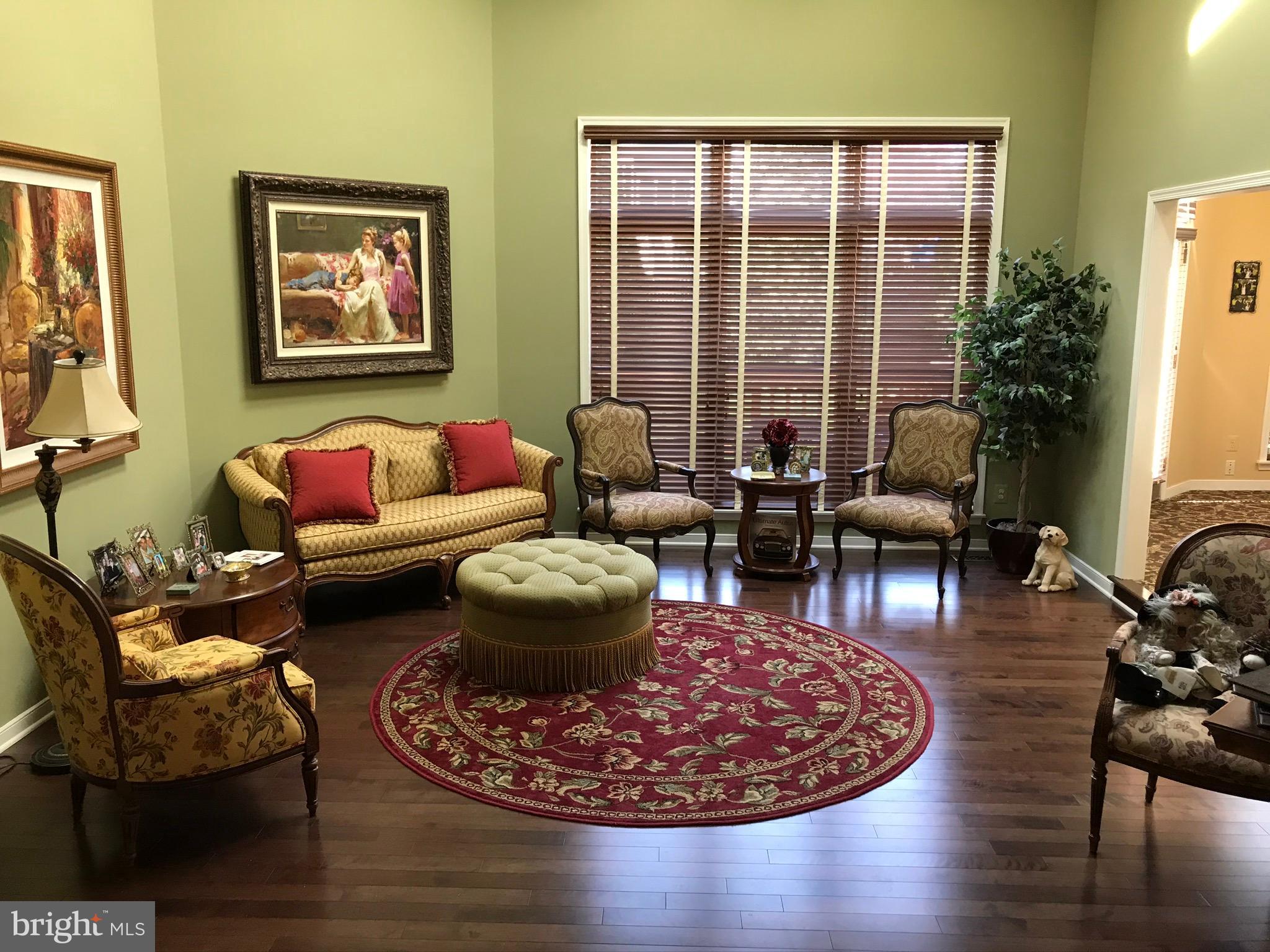 GABLES AT SUMMIT CHASE - Residential