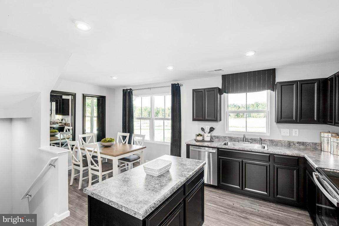 SOUTH BROOK - Residential