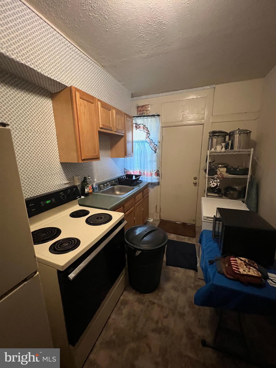 WEST FOREST PARK - Residential